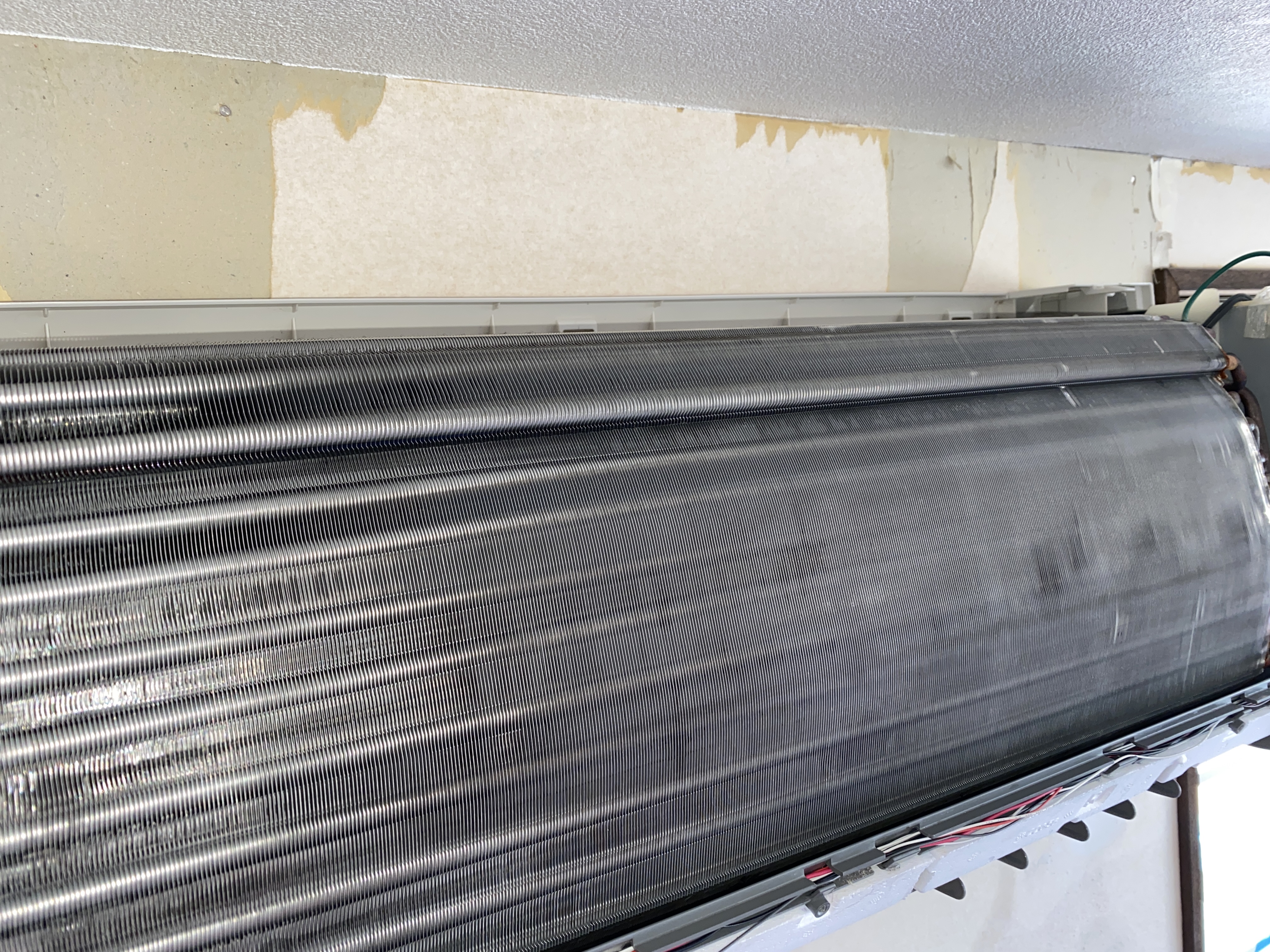 静岡県湖西市のお掃除機能付きエアコンの作業後2