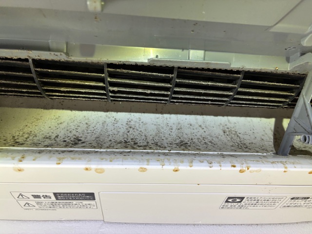 栃木県宇都宮市の壁掛けエアコンの作業前2