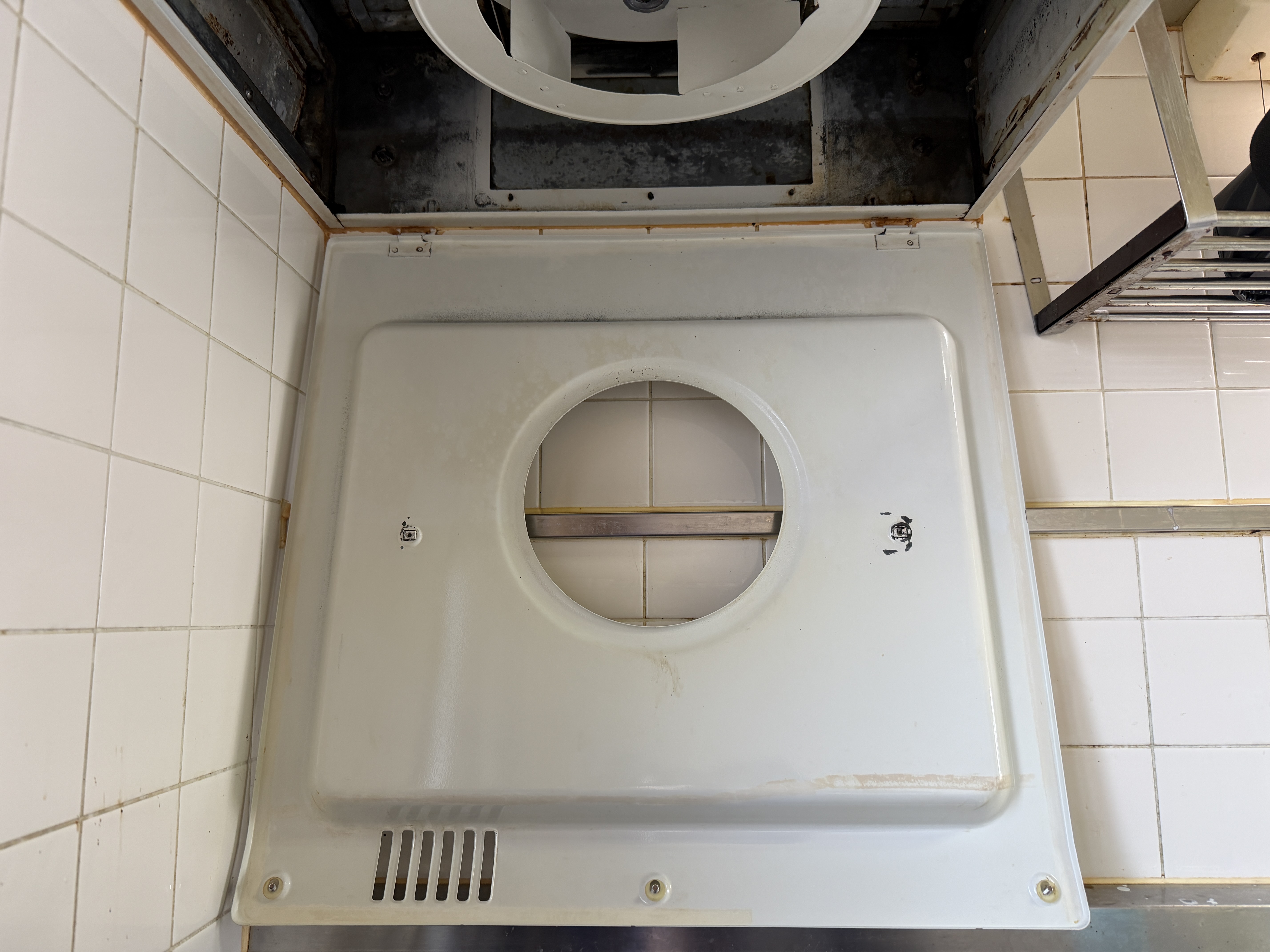 岩手県盛岡市のレンジフードクリーニングの作業後2