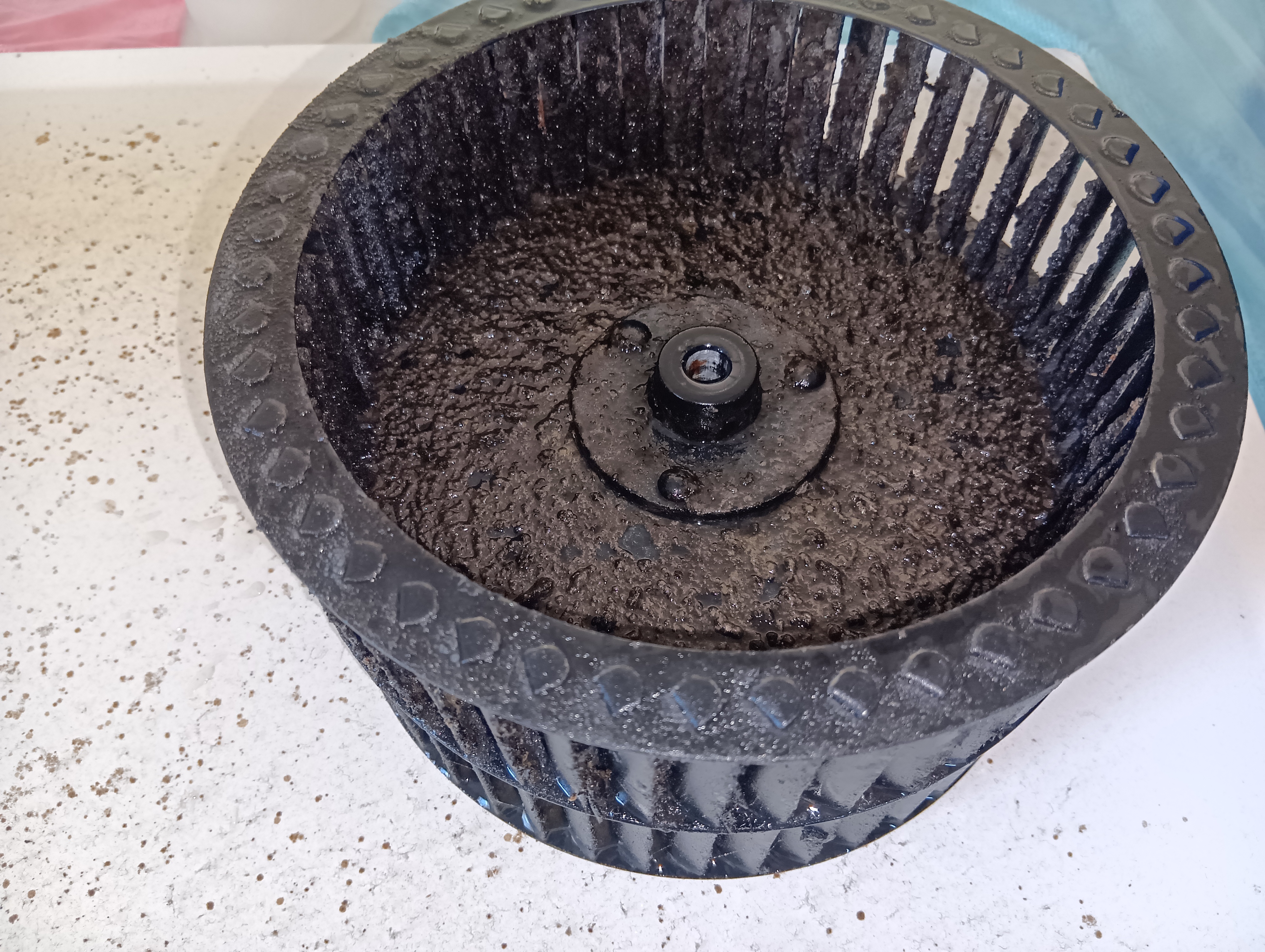 福島県白河市のレンジフードクリーニングの作業前1