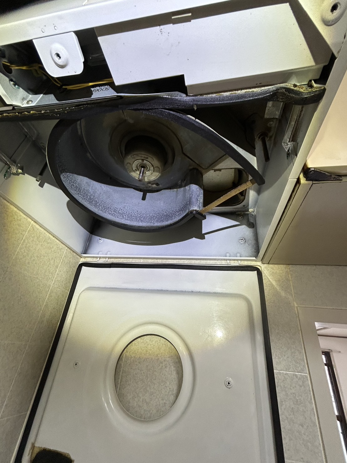 大阪府大阪市北区のレンジフードクリーニングの作業後1