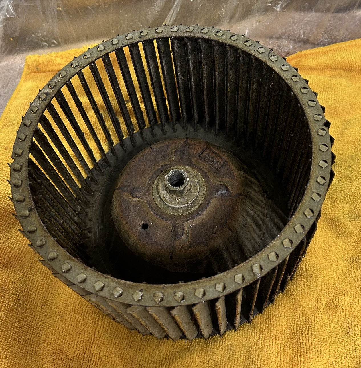 大阪府大阪市北区のレンジフードクリーニングの作業前2