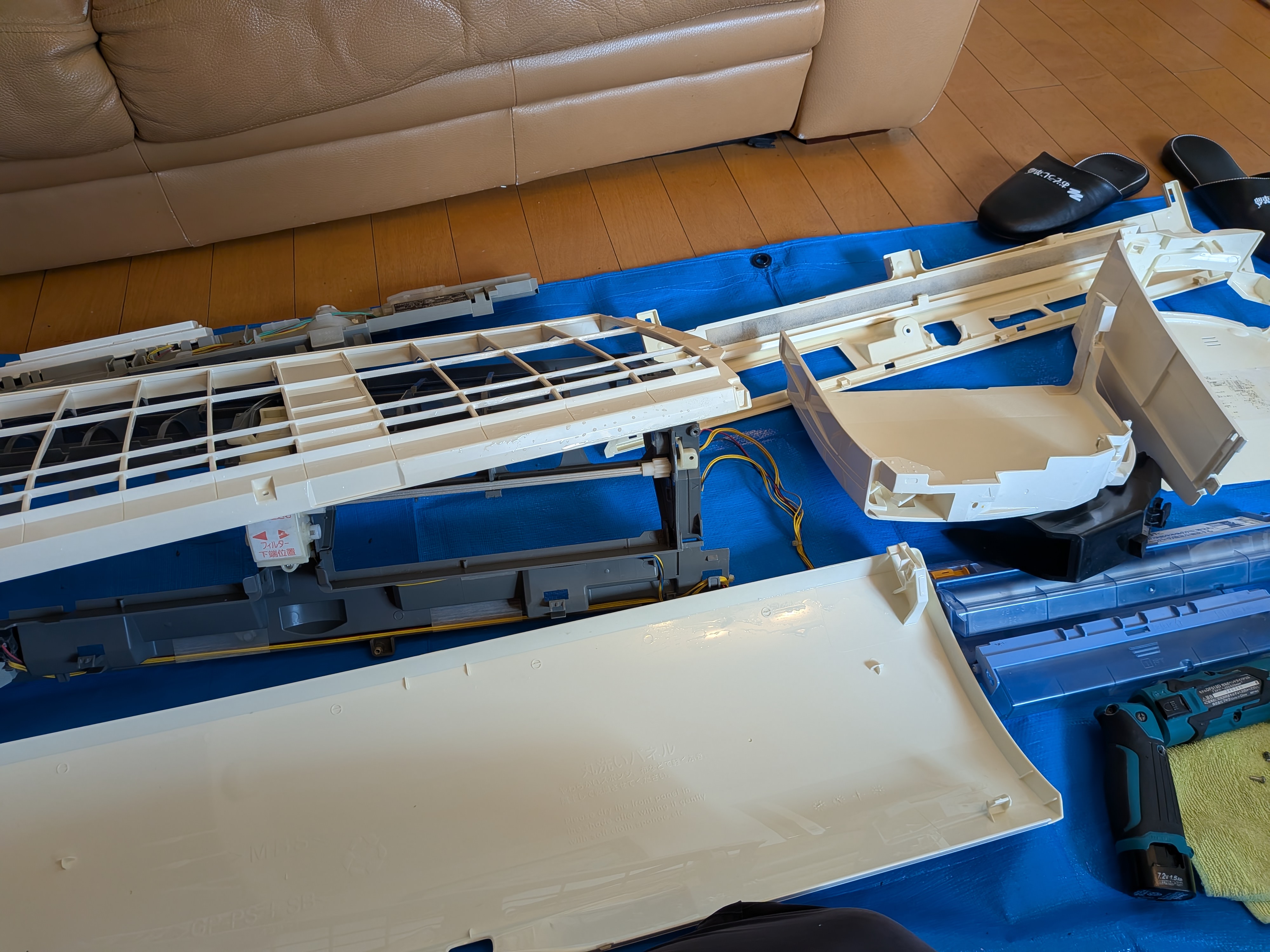 東京都品川区戸越のお掃除機能付きエアコンの作業後2