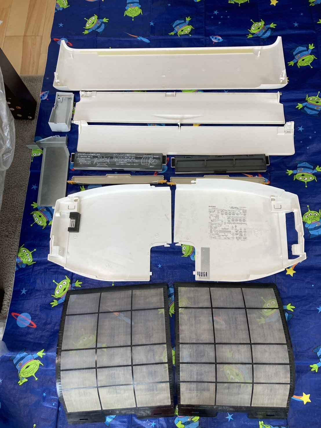 大阪府大阪市東住吉区の壁掛けエアコンの作業前2