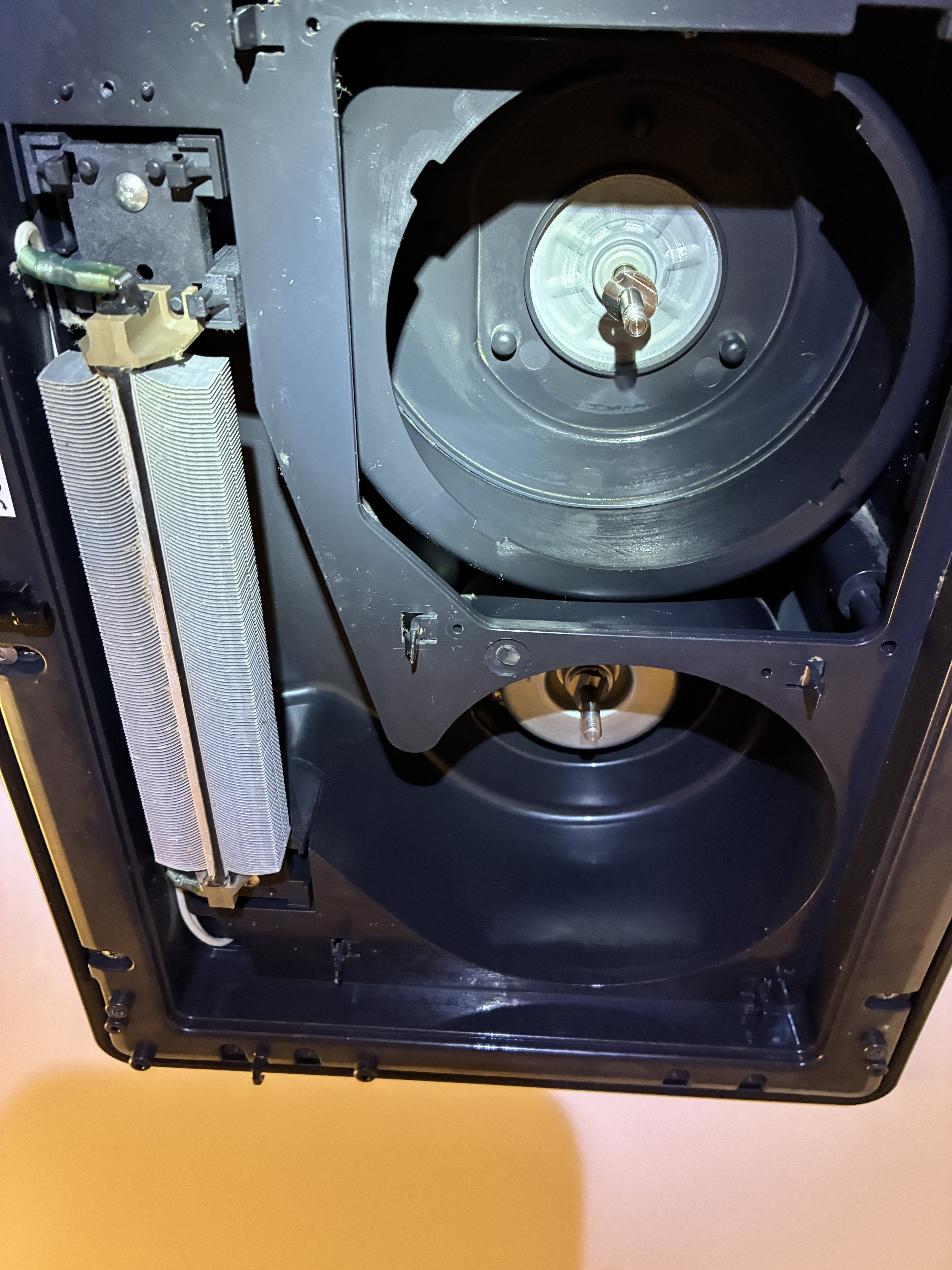 大阪府大阪市東淀川区の浴室乾燥機クリーニングの作業後1