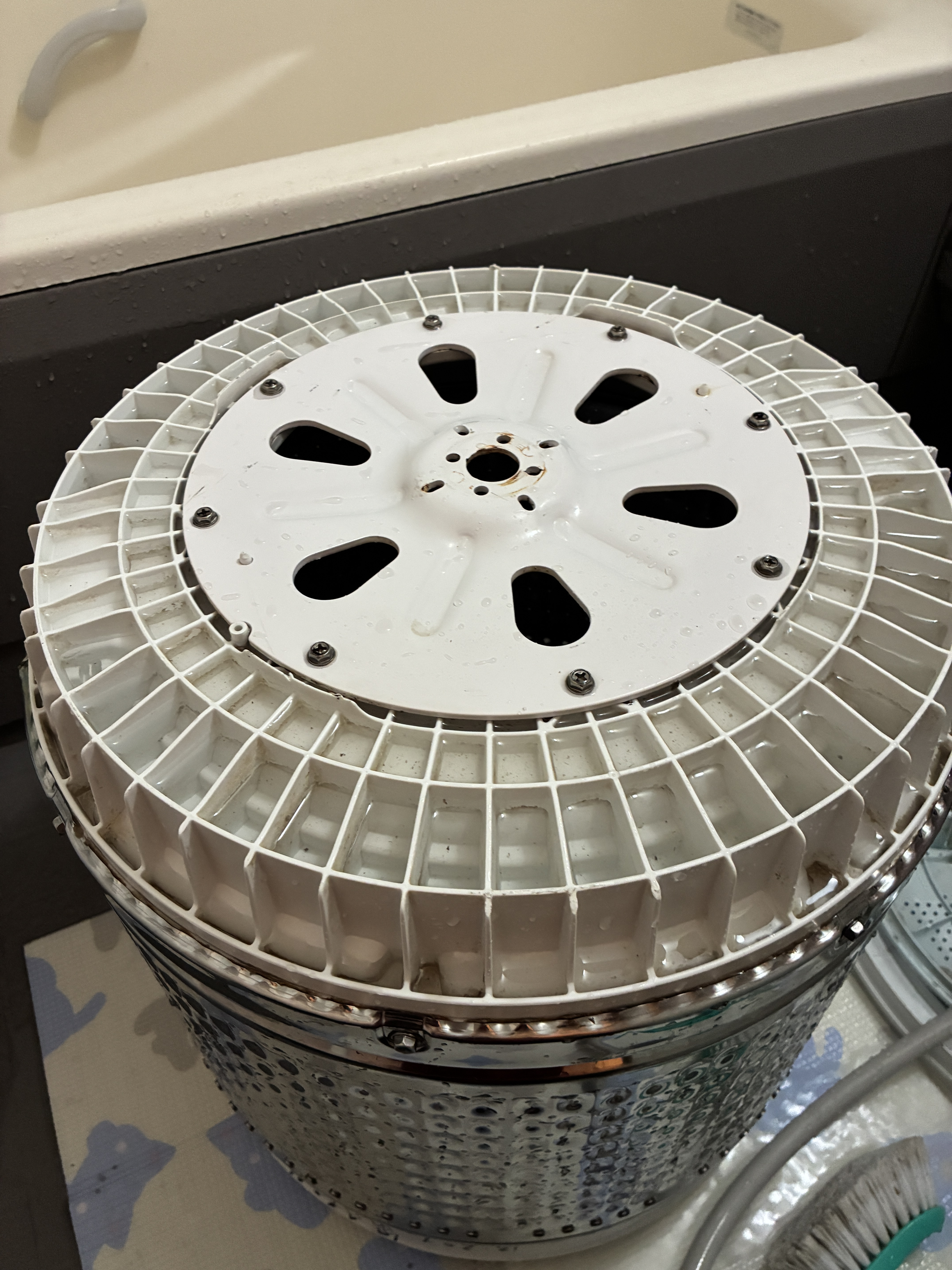 大阪府東大阪市の洗濯機分解クリーニングの作業後2