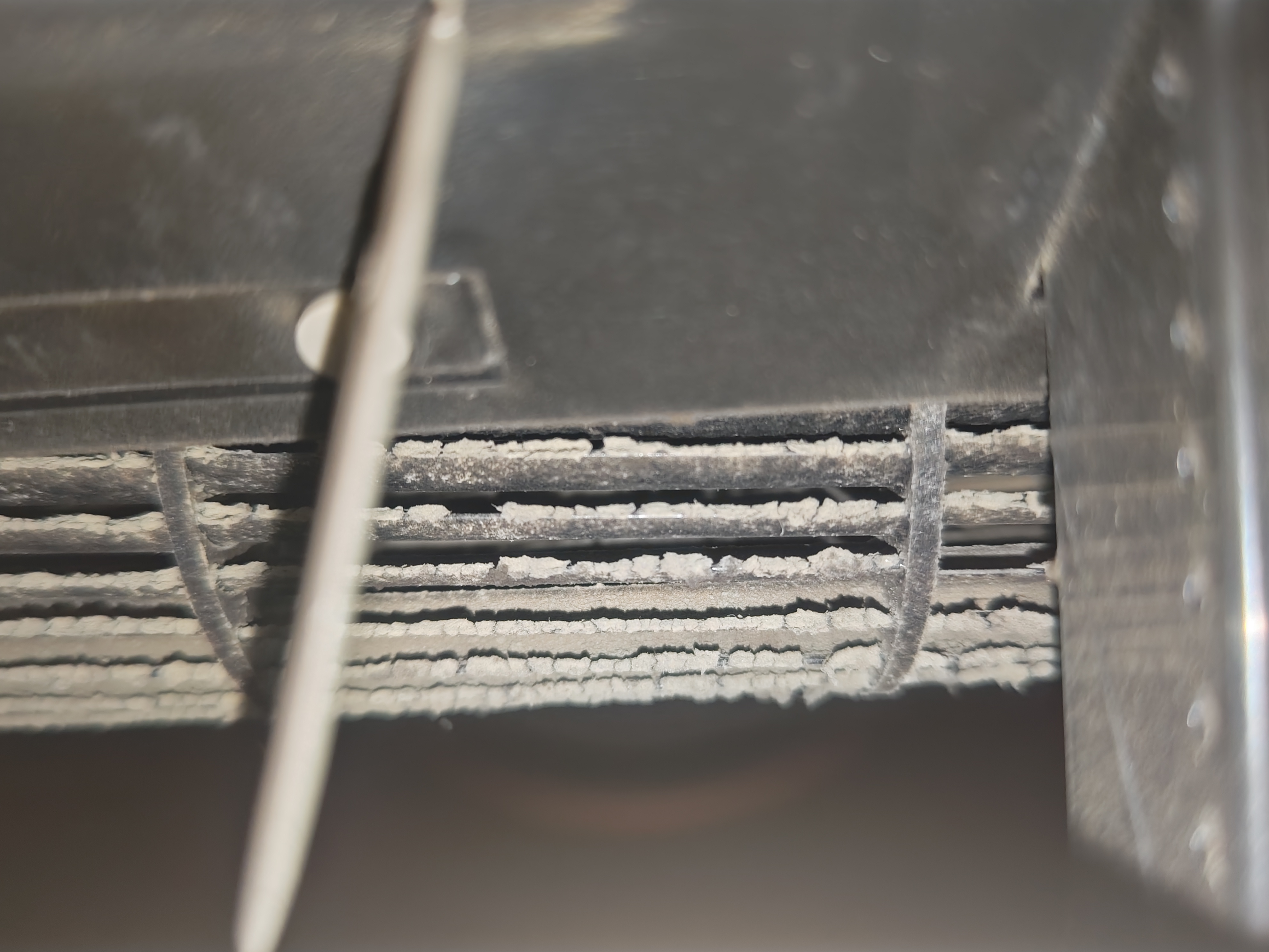 東京都新宿区若葉の壁掛けエアコンの作業前2