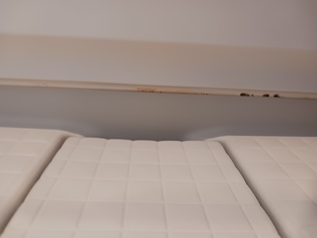 神奈川県横浜市南区の浴室・お風呂クリーニングの作業前2