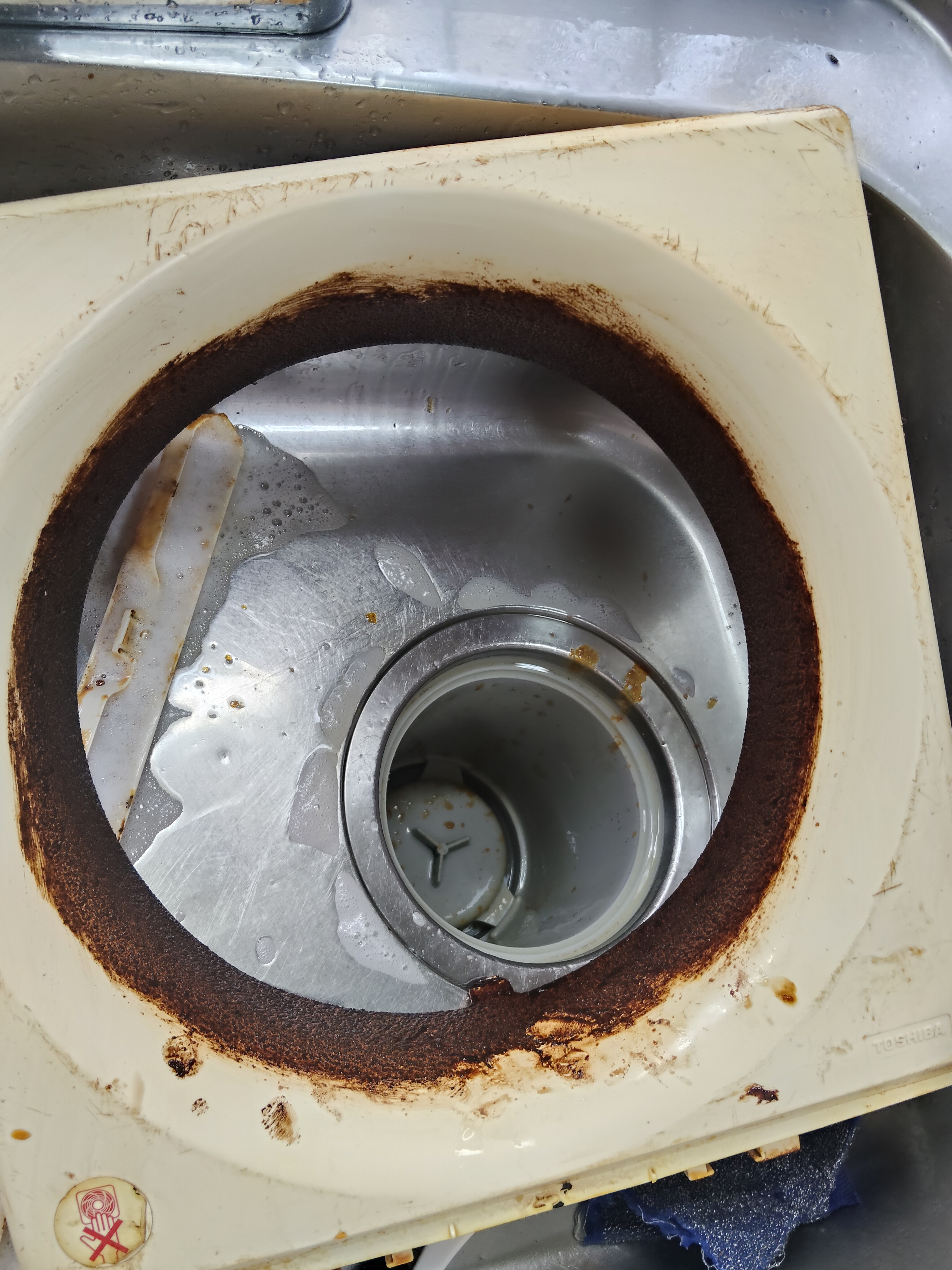 神奈川県横浜市戸塚区のレンジフードクリーニングの作業前2