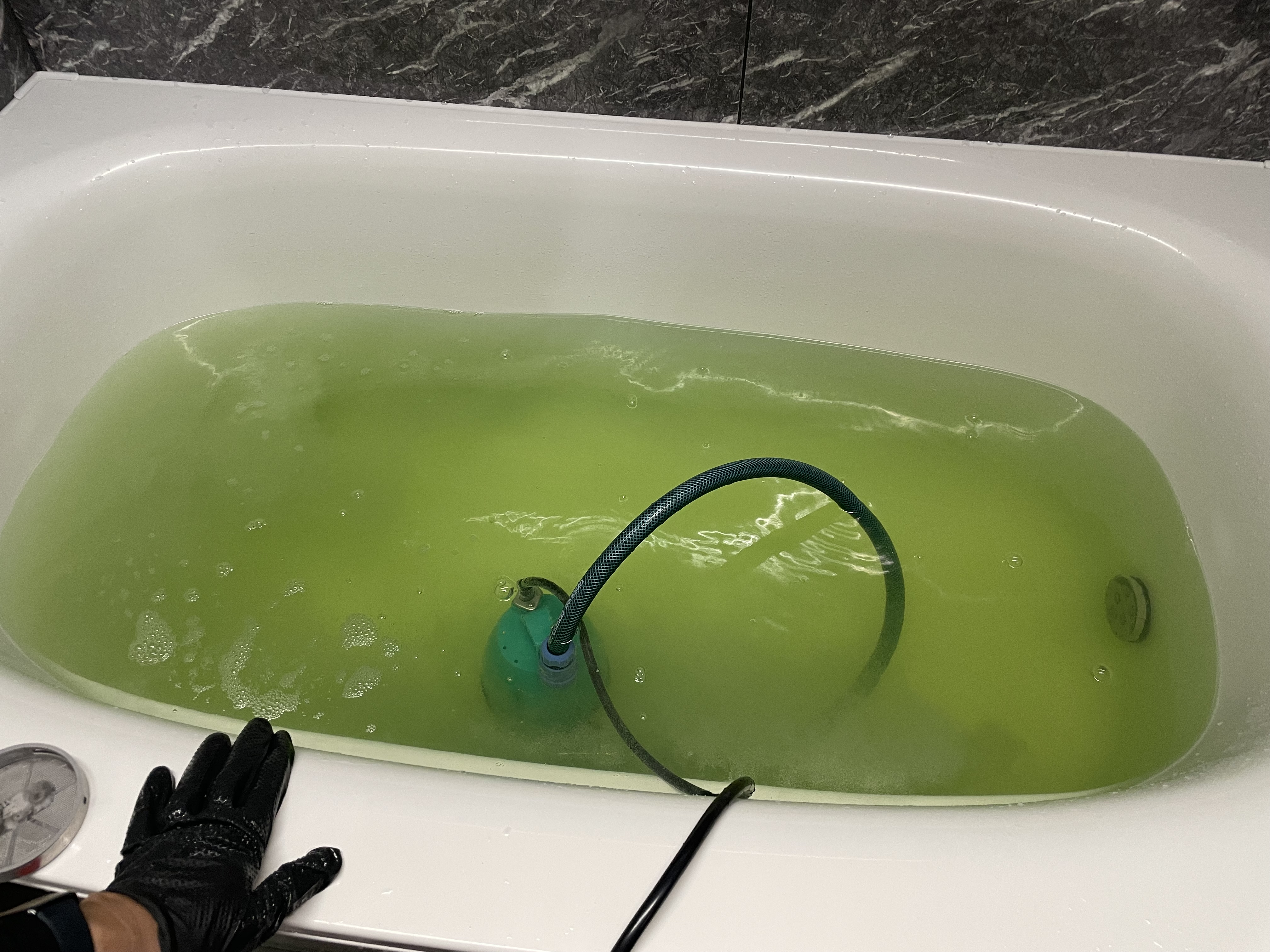 愛知県名古屋市名東区上社の追い焚き配管除菌洗浄の作業後1