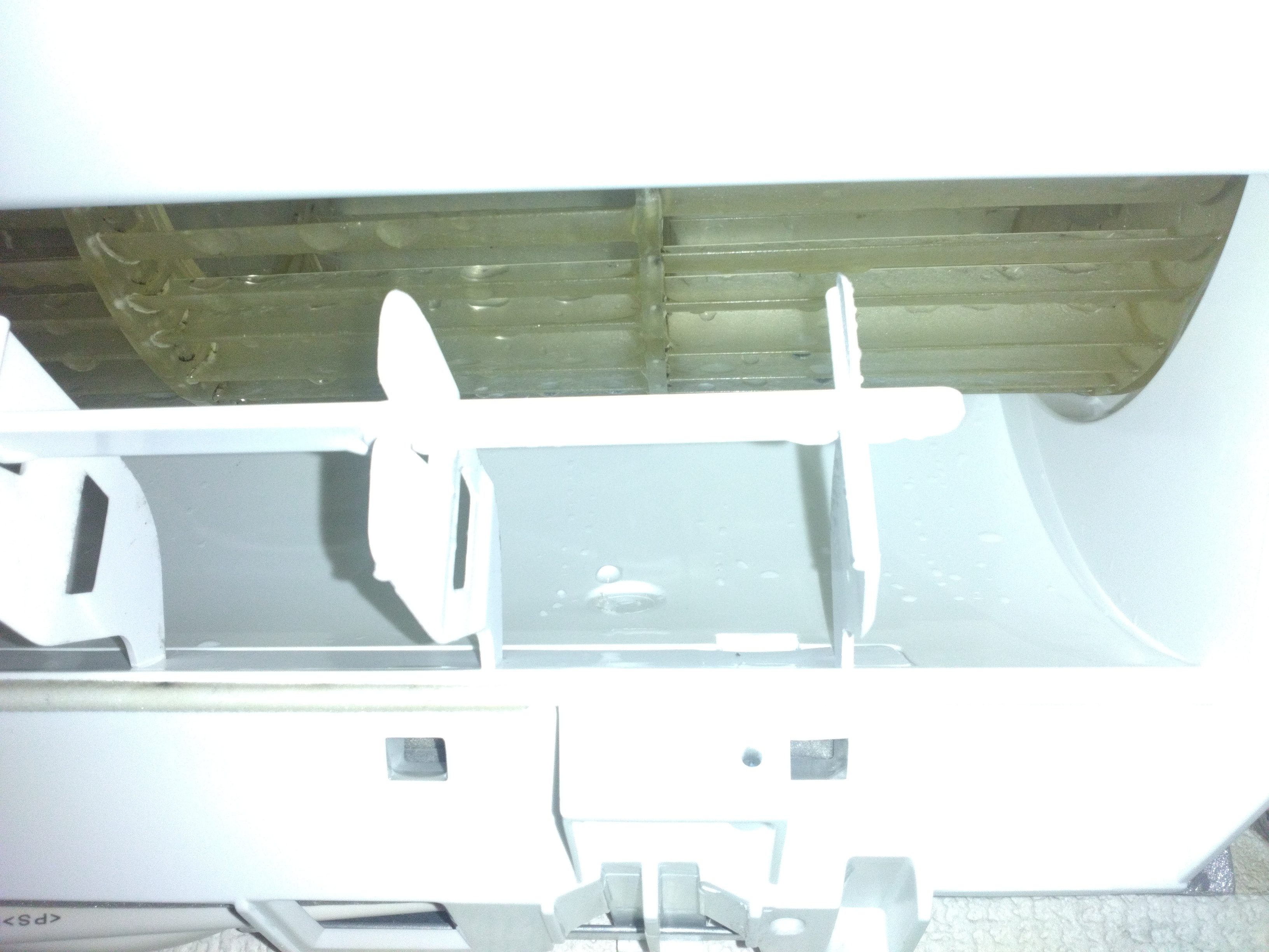 東京都日野市日野本町の壁掛けエアコンの作業後1