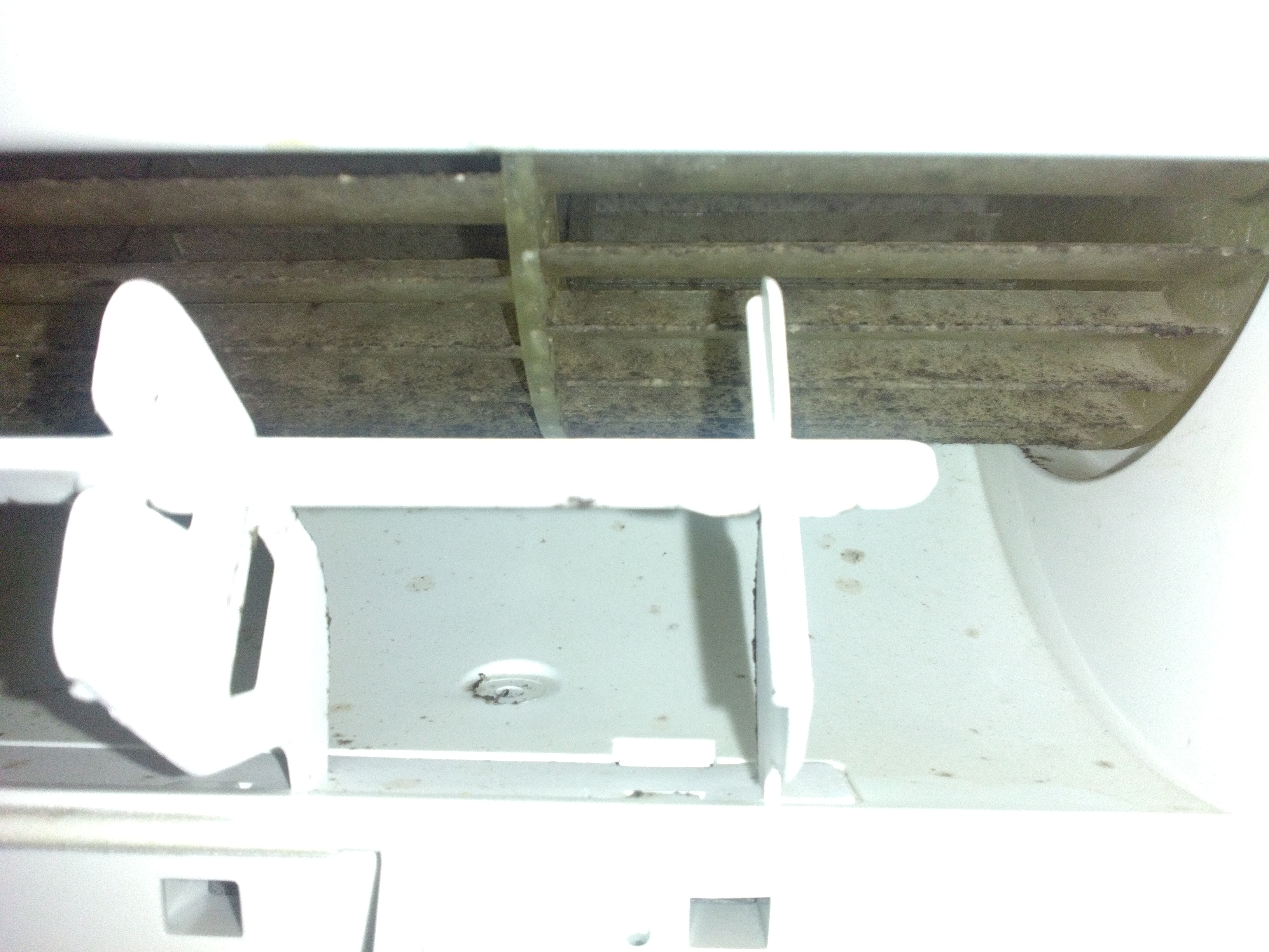 東京都日野市日野本町の壁掛けエアコンの作業前1