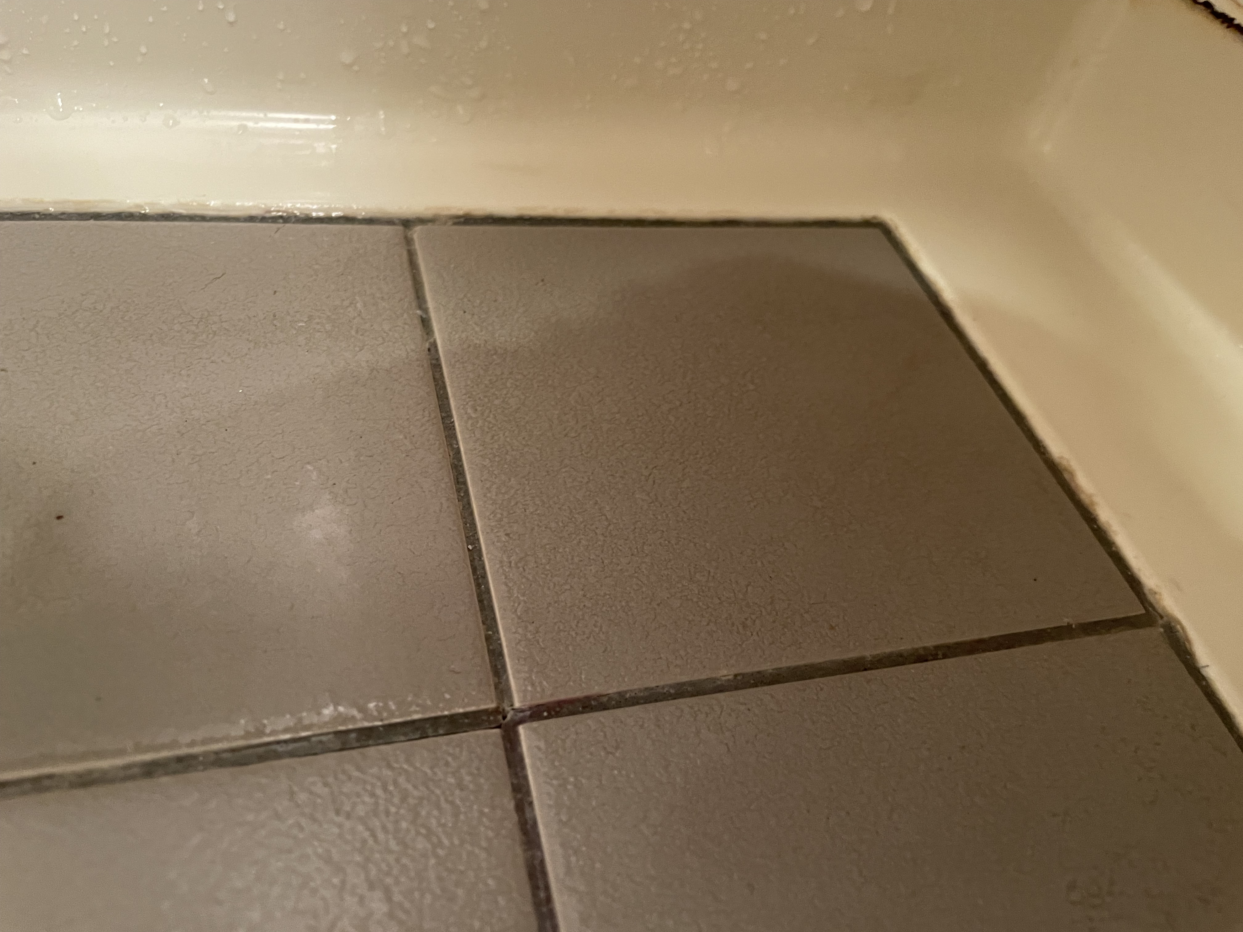 千葉県浦安市東野の浴室・お風呂クリーニングの作業後1