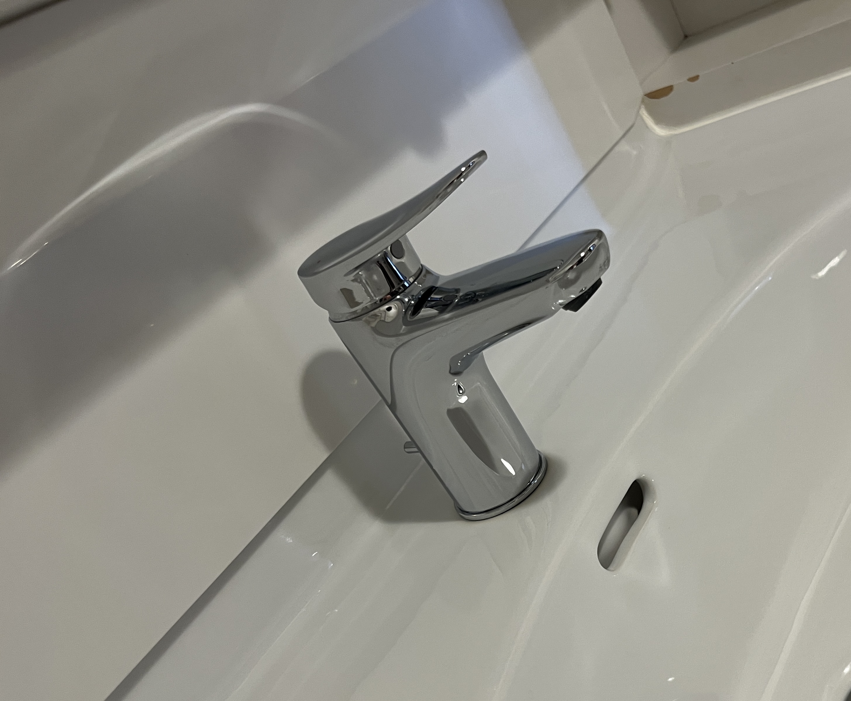 神奈川県川崎市川崎区麻生の洗面所クリーニングの作業後1