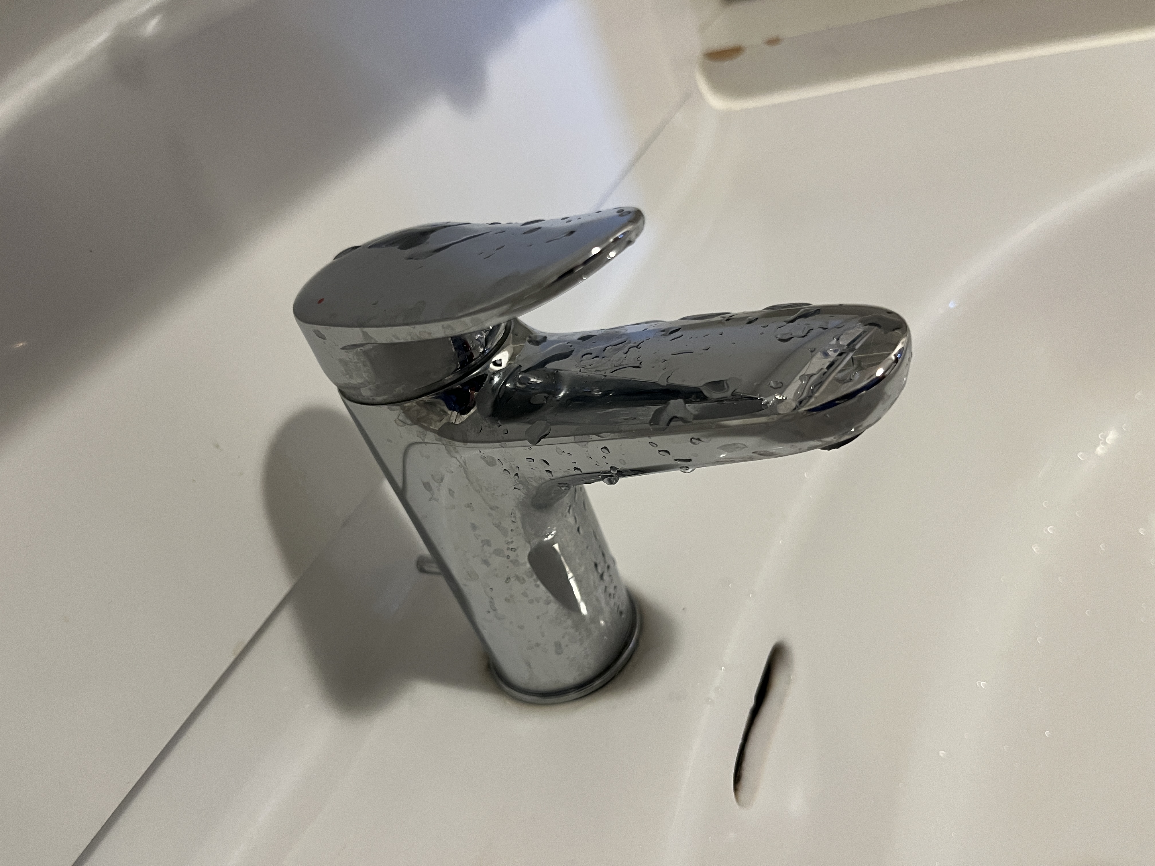 神奈川県川崎市川崎区麻生の洗面所クリーニングの作業前1