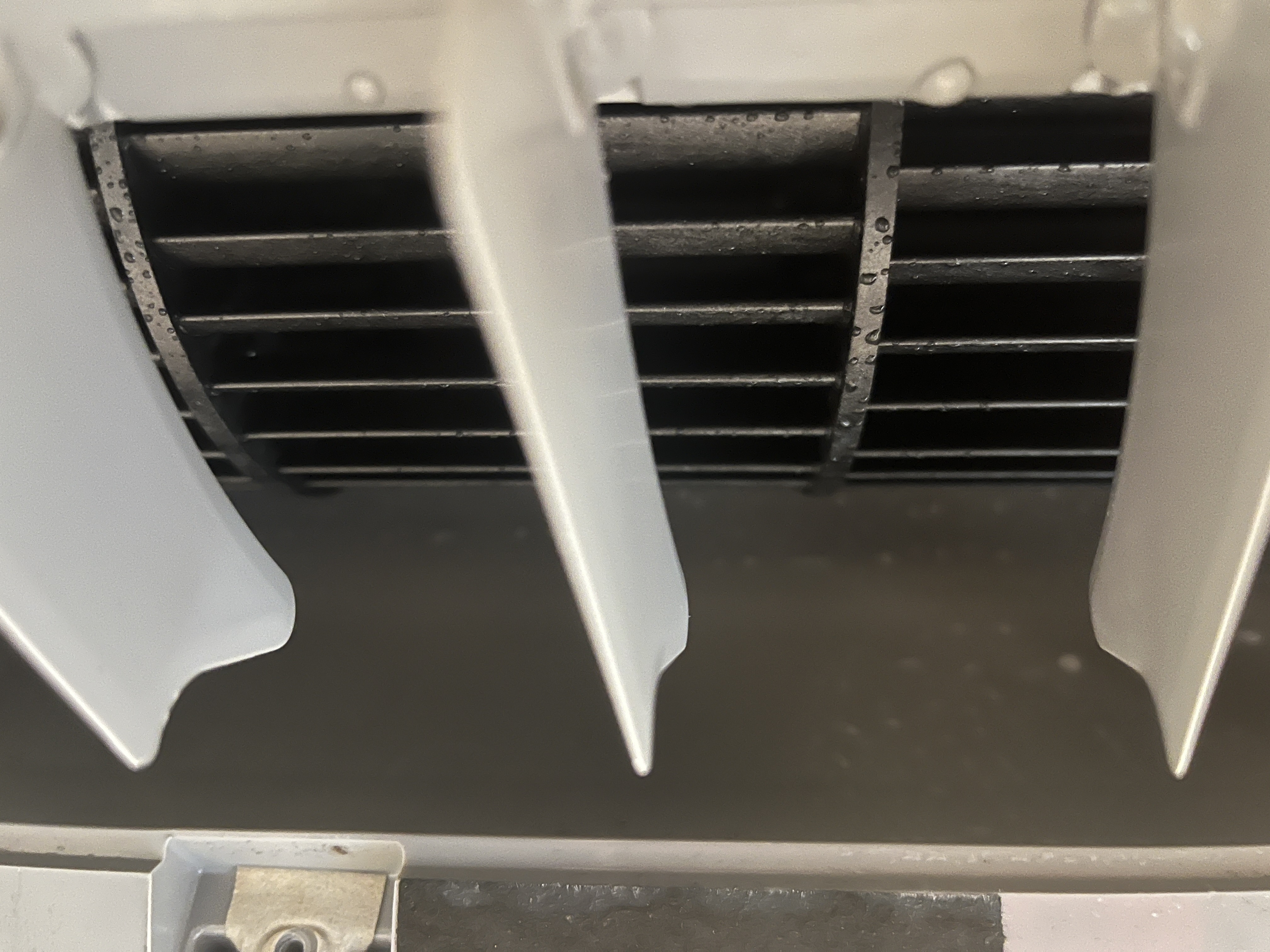 愛知県知多郡東浦町のお掃除機能付きエアコンの作業後1