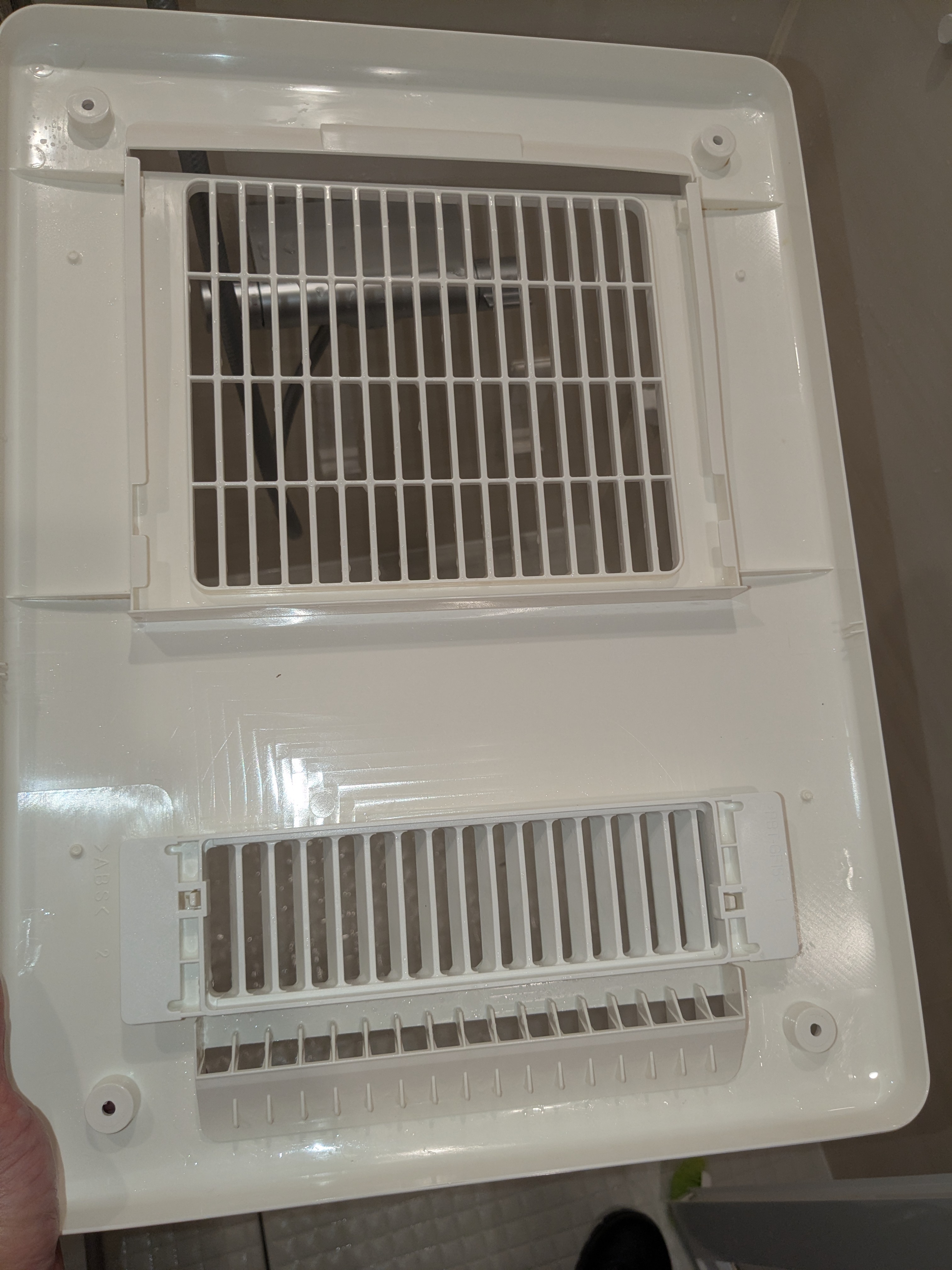 東京都世田谷区の浴室乾燥機クリーニングの作業後3