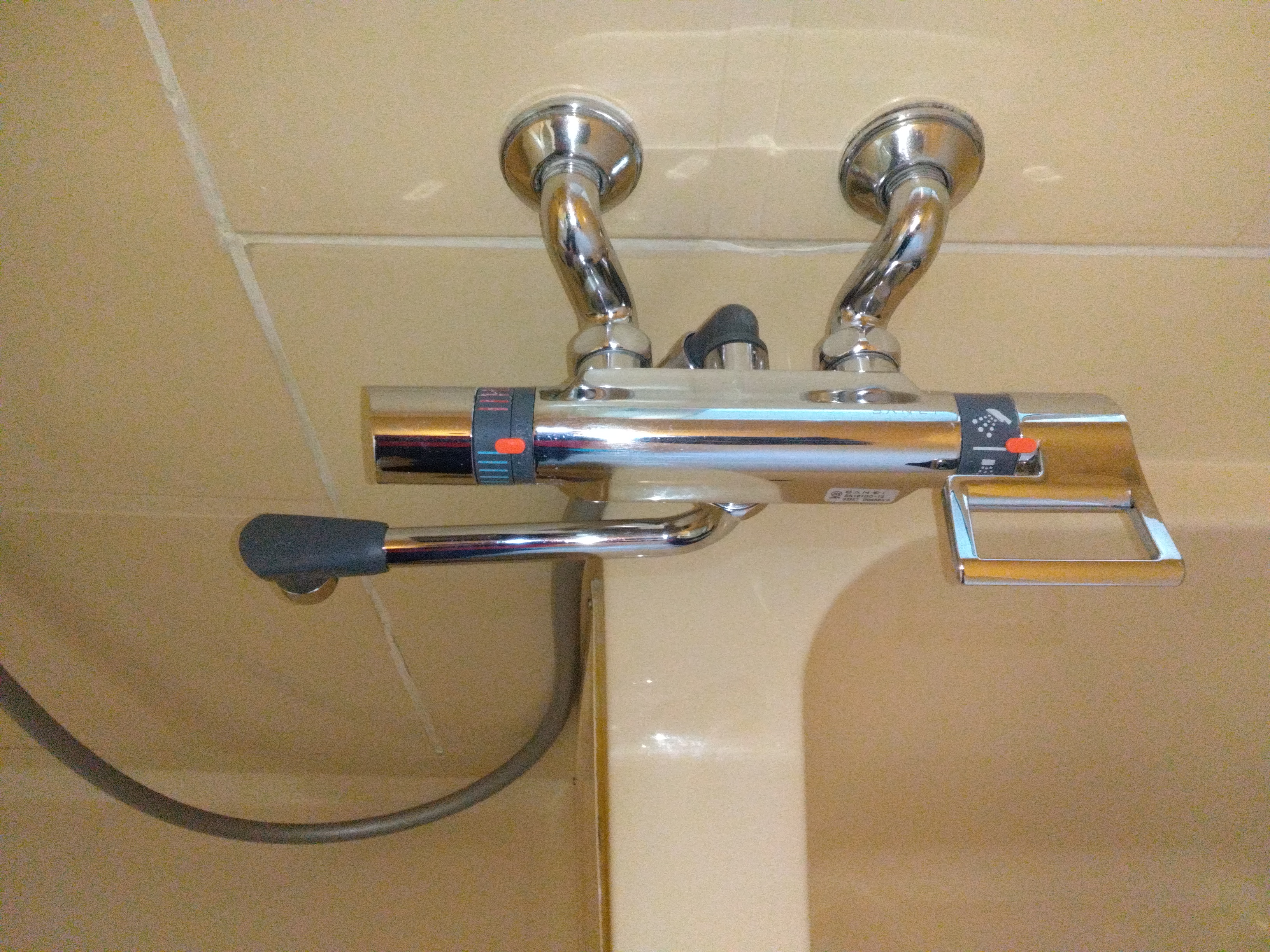 福岡県那珂川市の浴室・お風呂クリーニングの作業後3