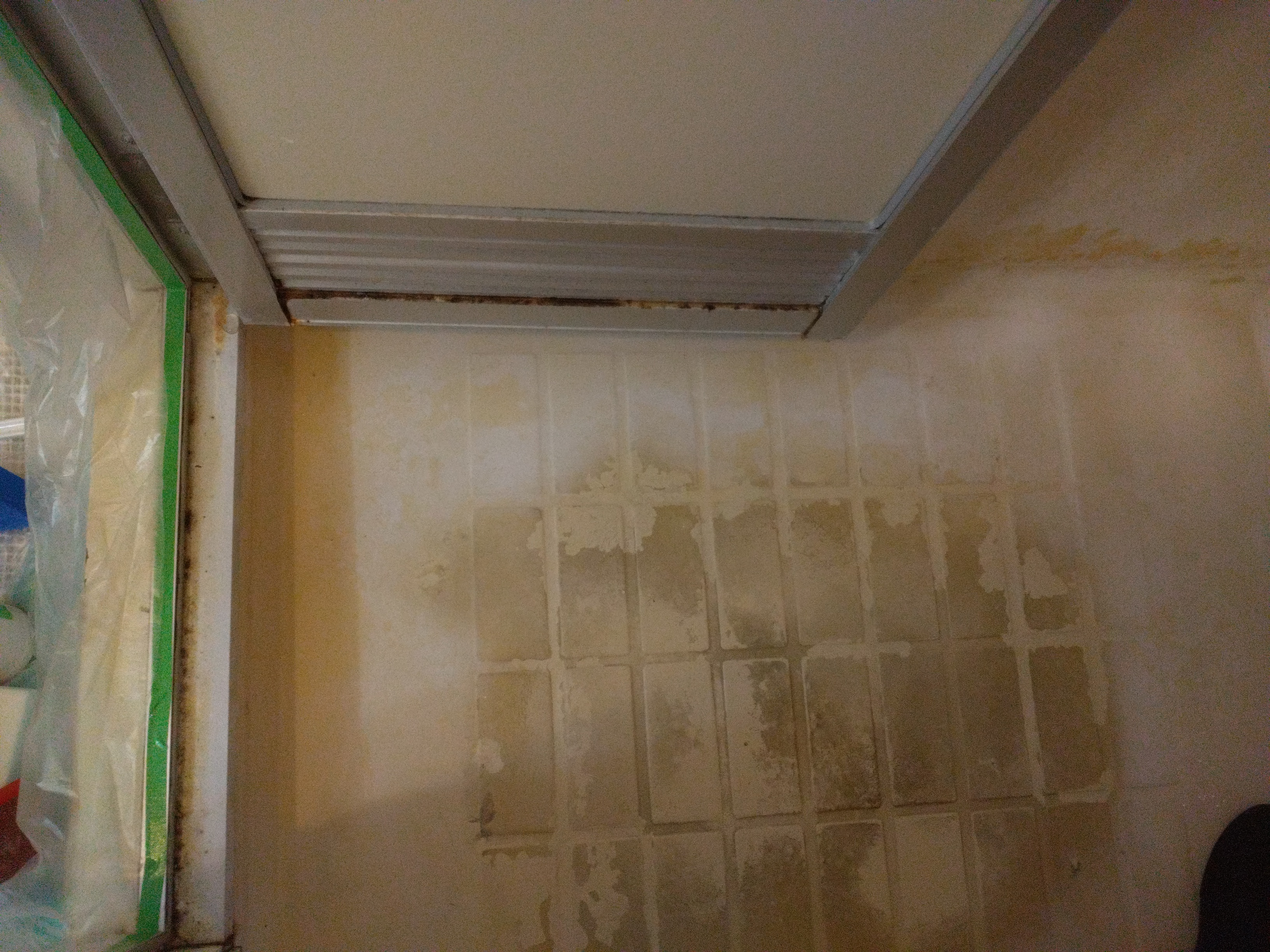 福岡県那珂川市の浴室・お風呂クリーニングの作業前1