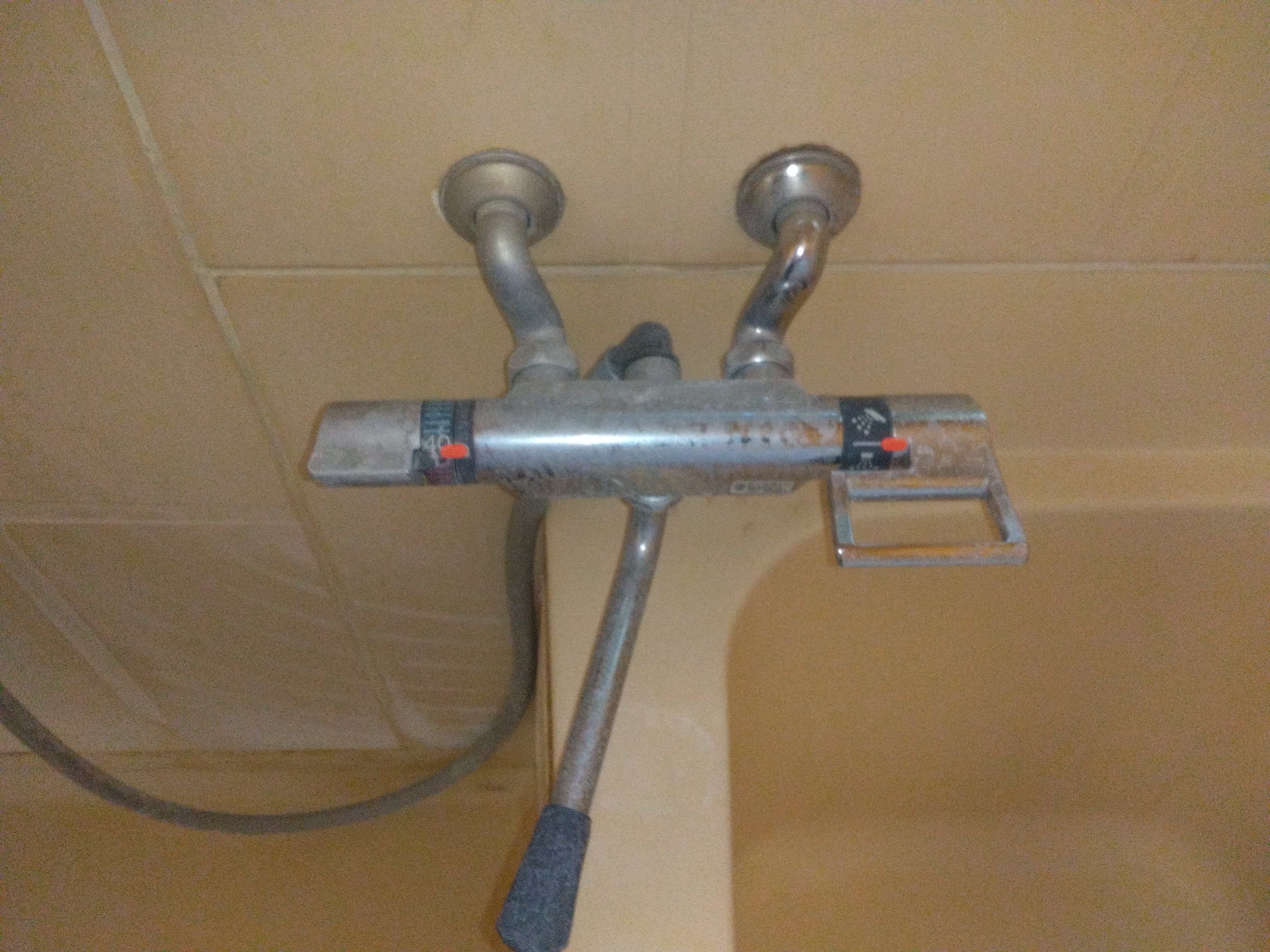 福岡県那珂川市の浴室・お風呂クリーニングの作業前3