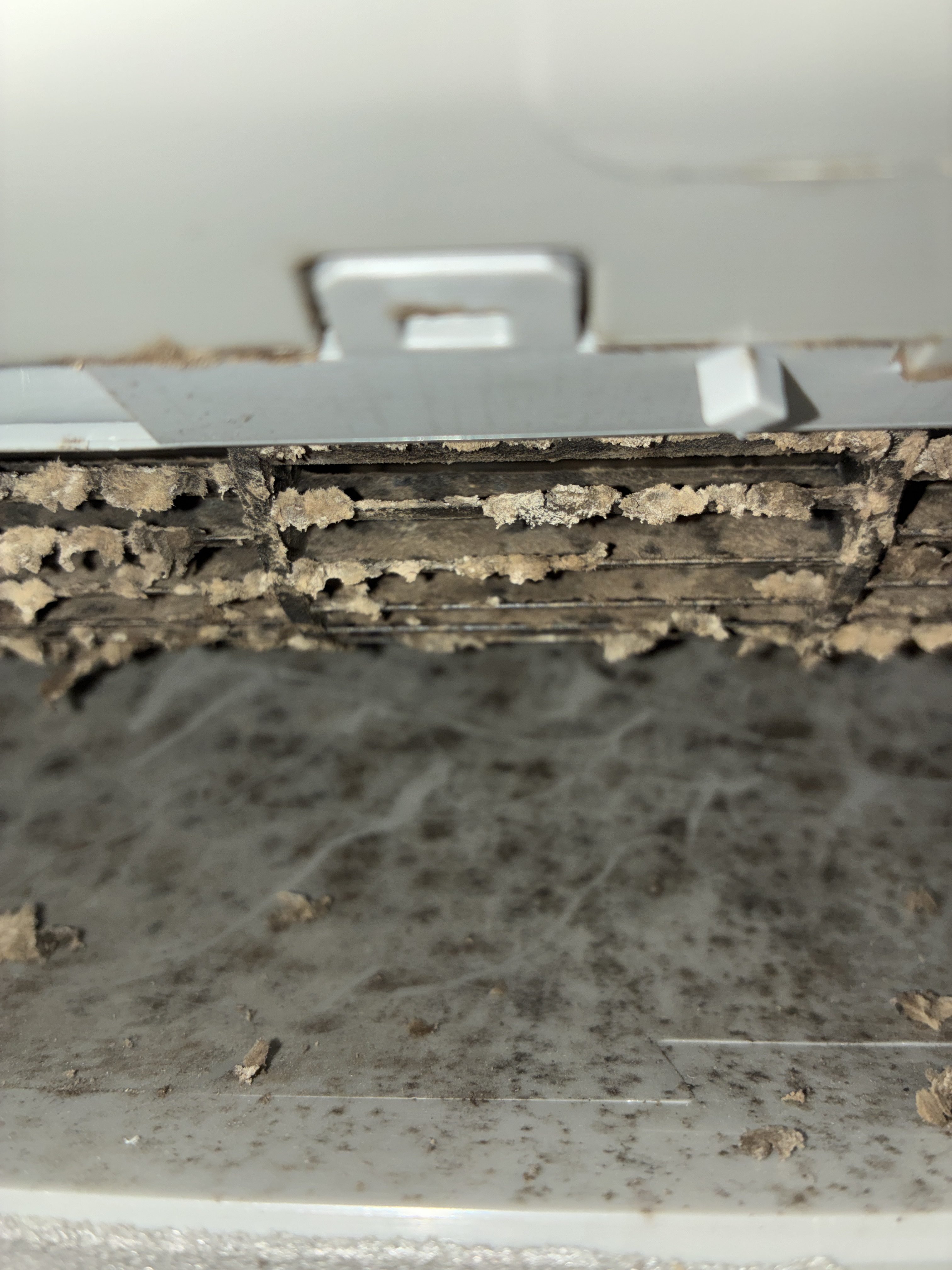 大阪府羽曳野市の壁掛けエアコンの作業前1