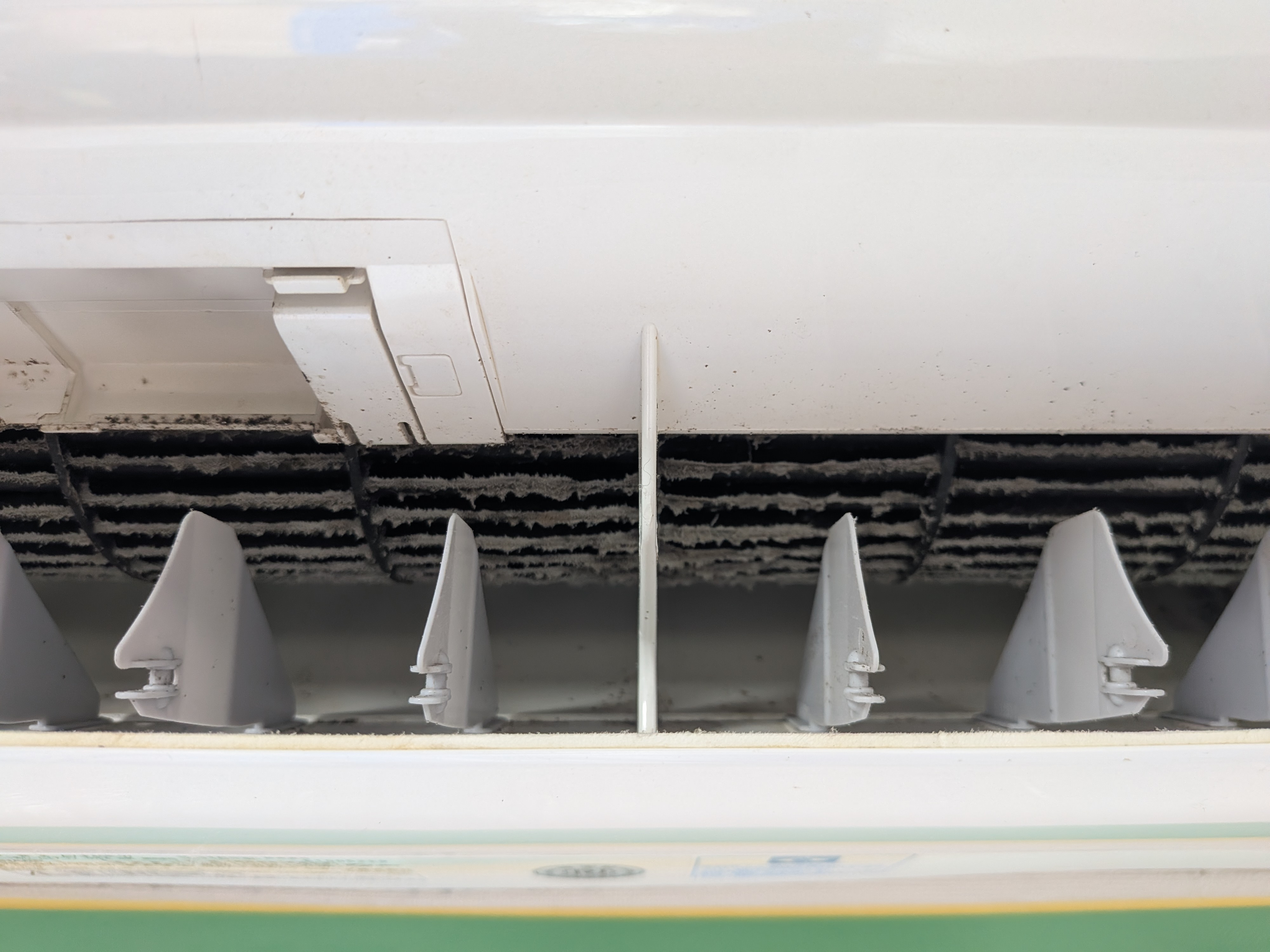 神奈川県横浜市青葉区しらとり台のお掃除機能付きエアコンの作業前1