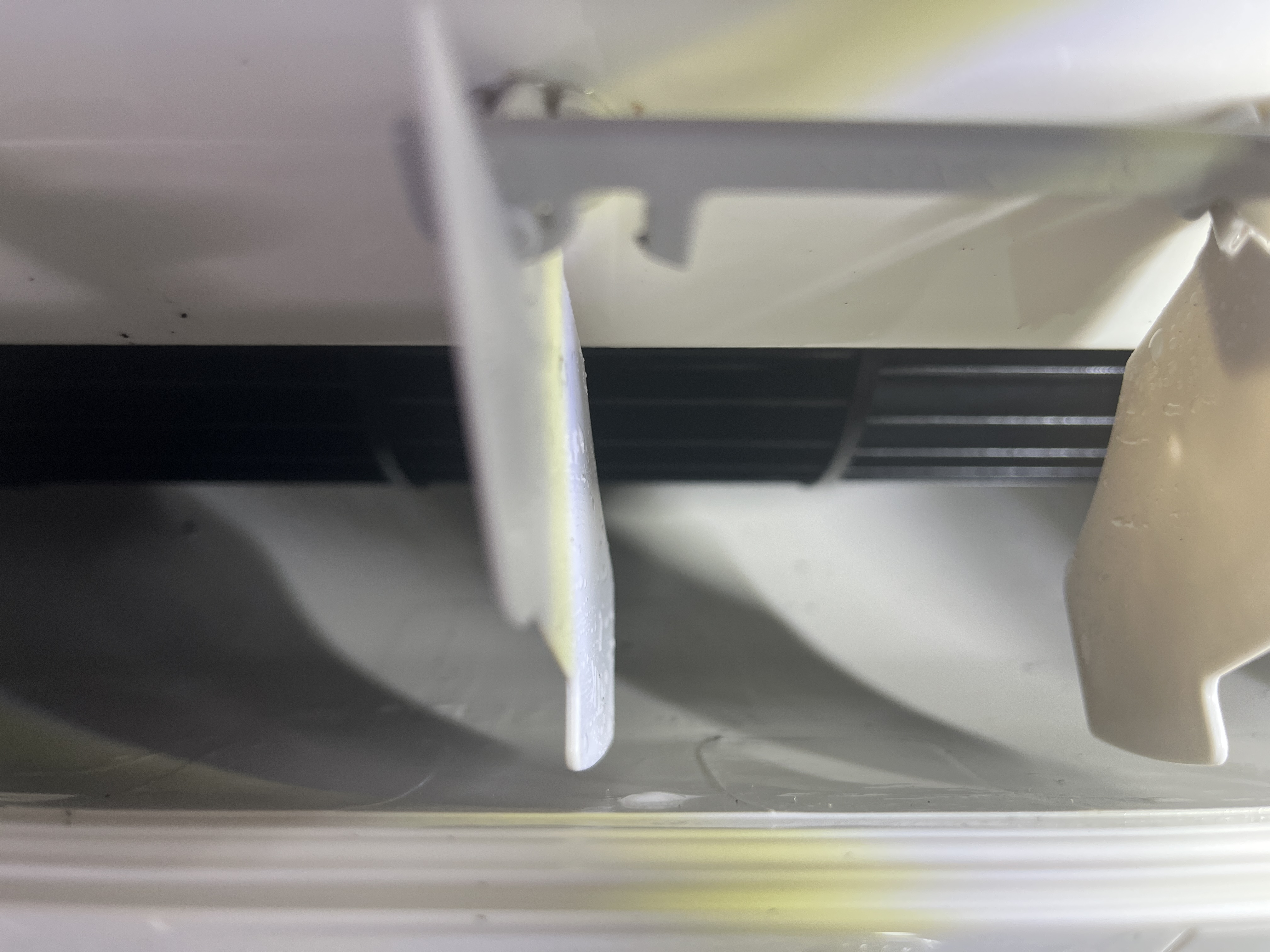 愛知県岡崎市のお掃除機能付きエアコンの作業後2