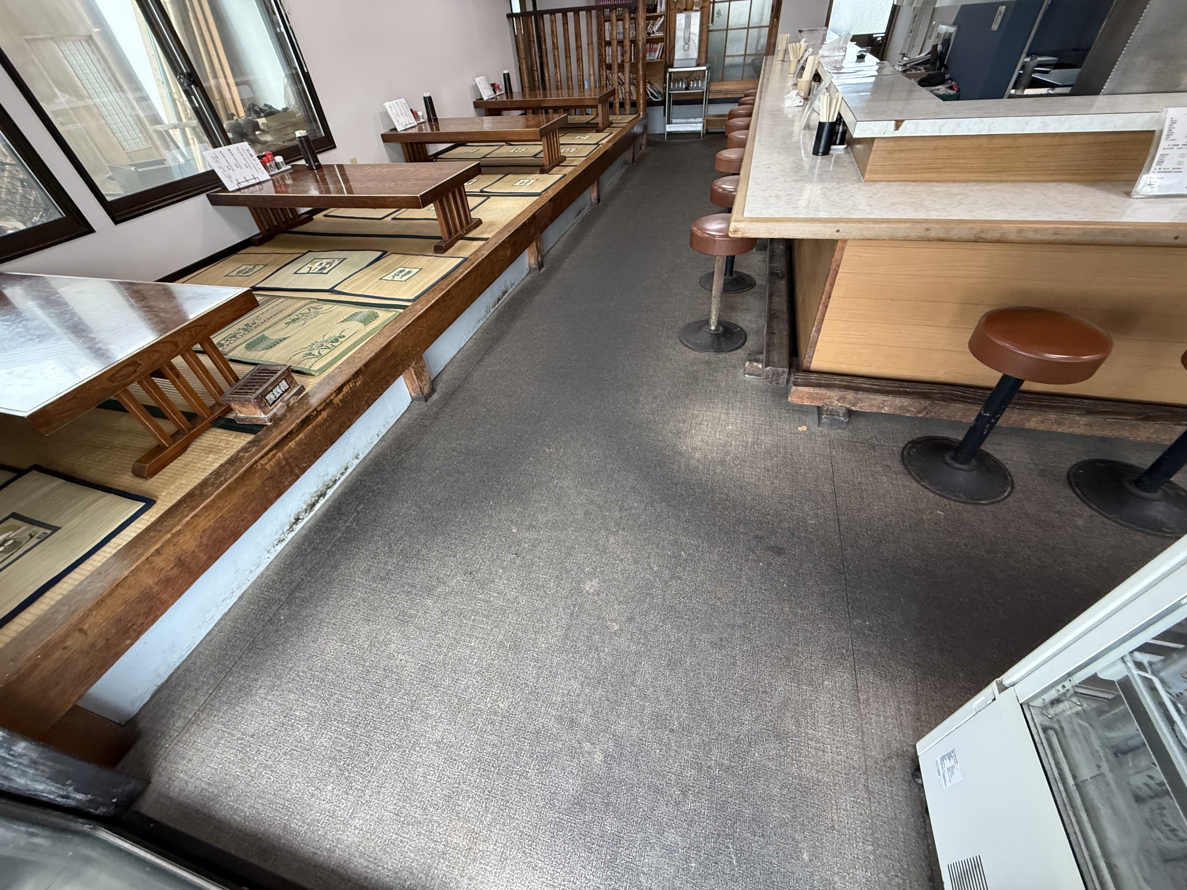 大分県中津市の飲食店清掃の作業前2