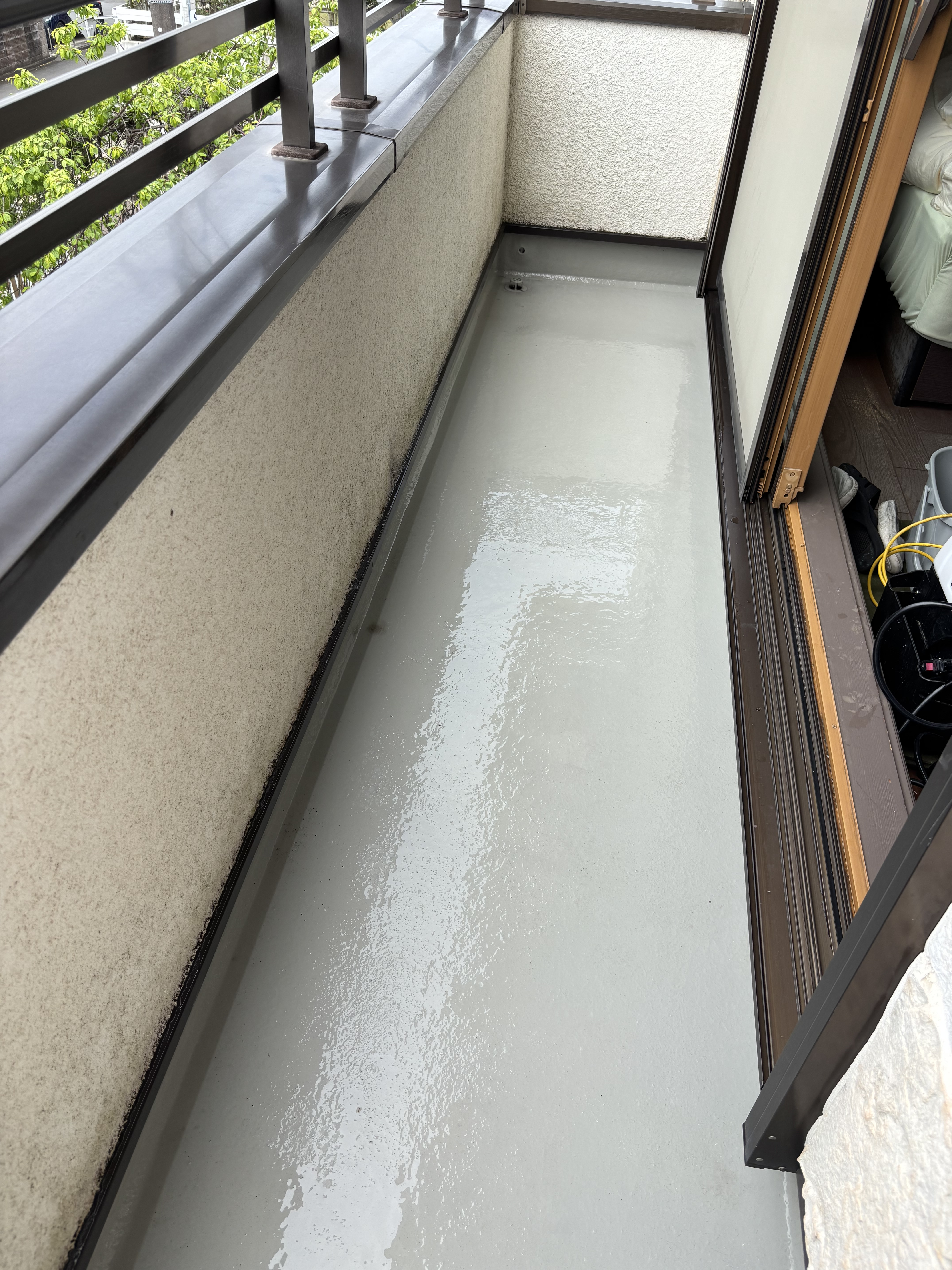 神奈川県藤沢市のベランダ・バルコニークリーニングの作業後2