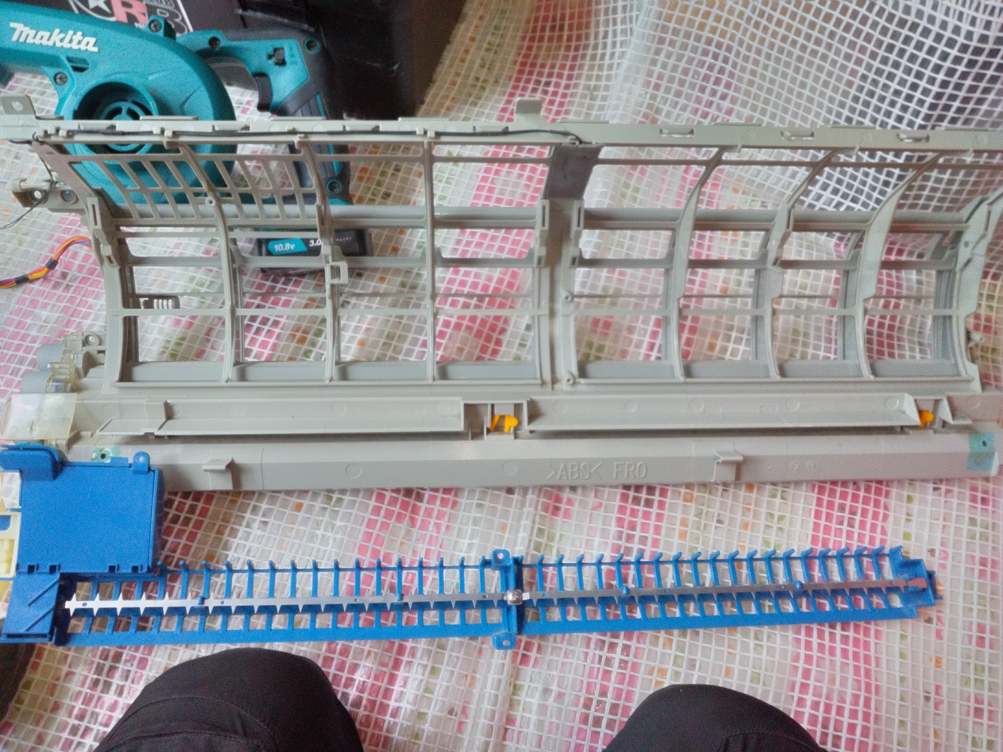 山梨県南アルプス市百々のお掃除機能付きエアコンの作業後2