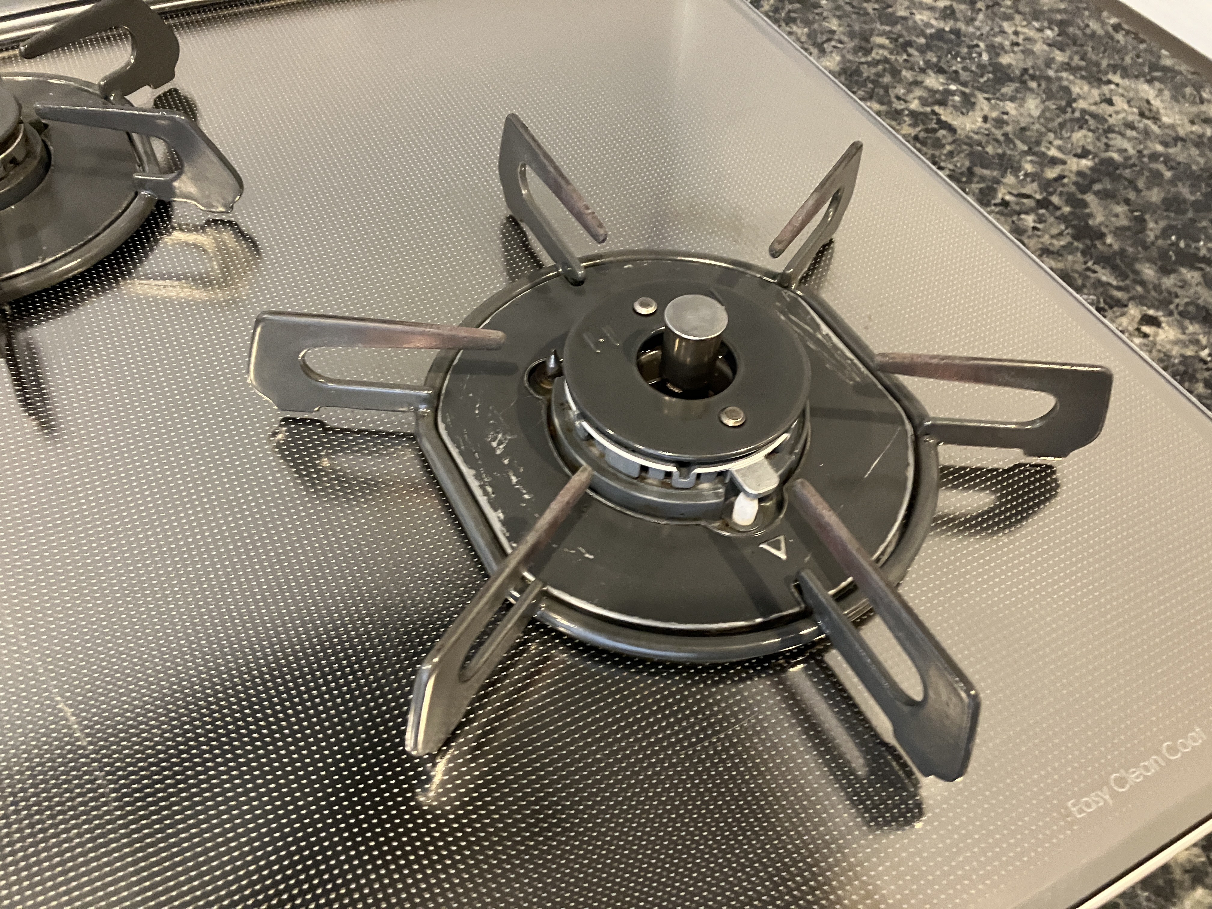 神奈川県川崎市中原区小杉町のキッチンクリーニングの作業後2