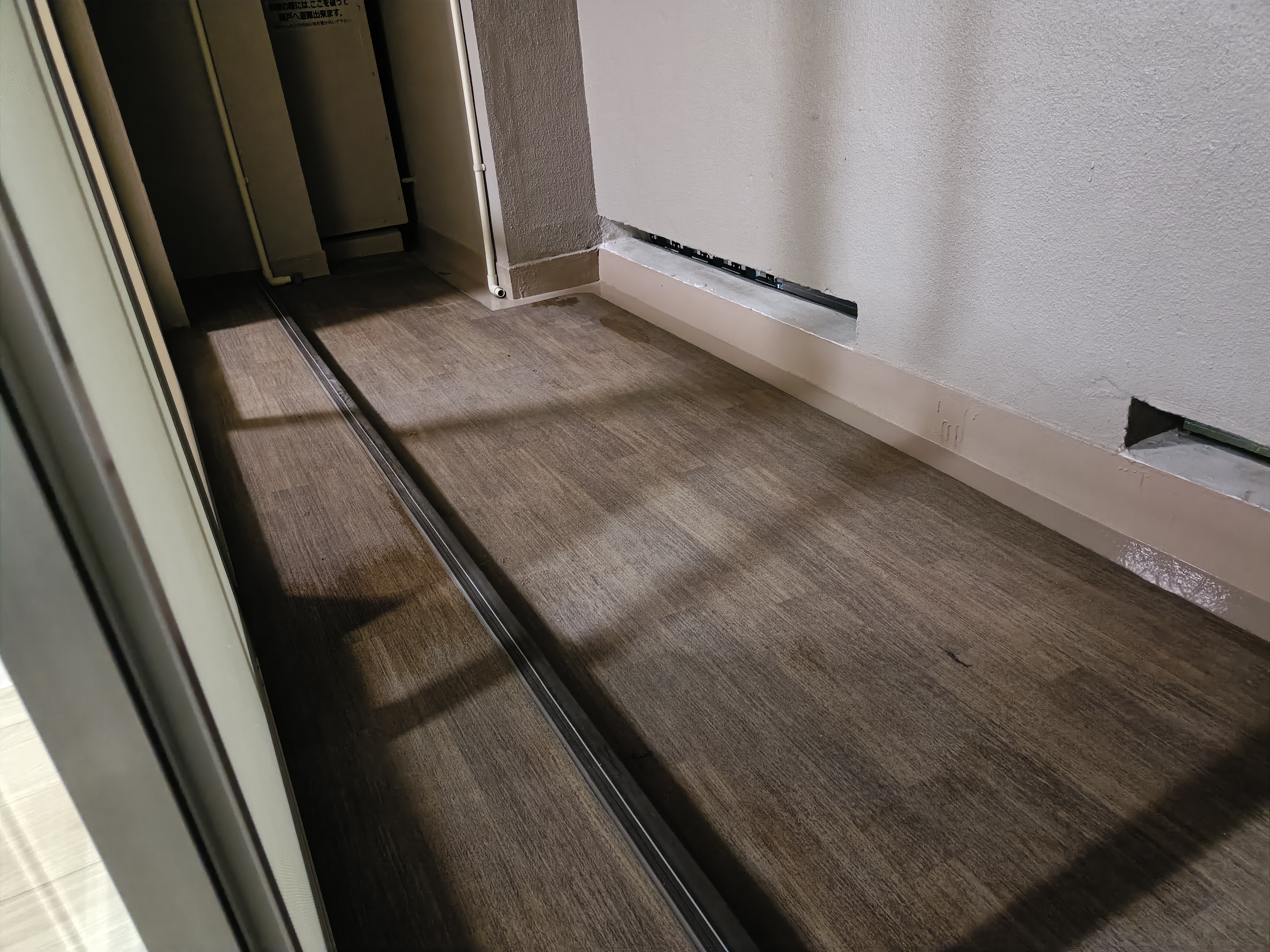 東京都江東区大島のベランダ・バルコニークリーニングの作業後1