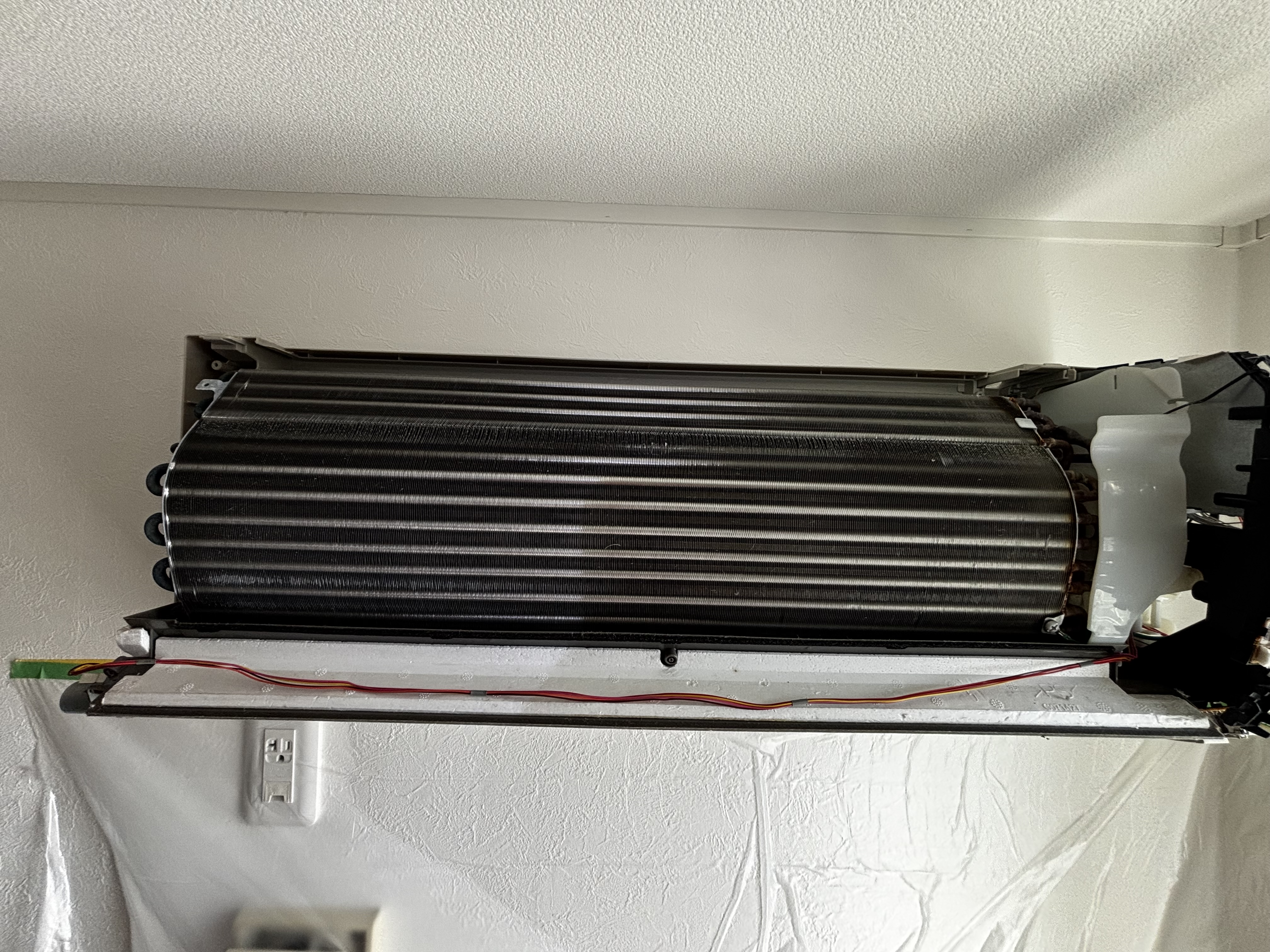 千葉県千葉市花見川区幕張町の壁掛けエアコンの作業前1