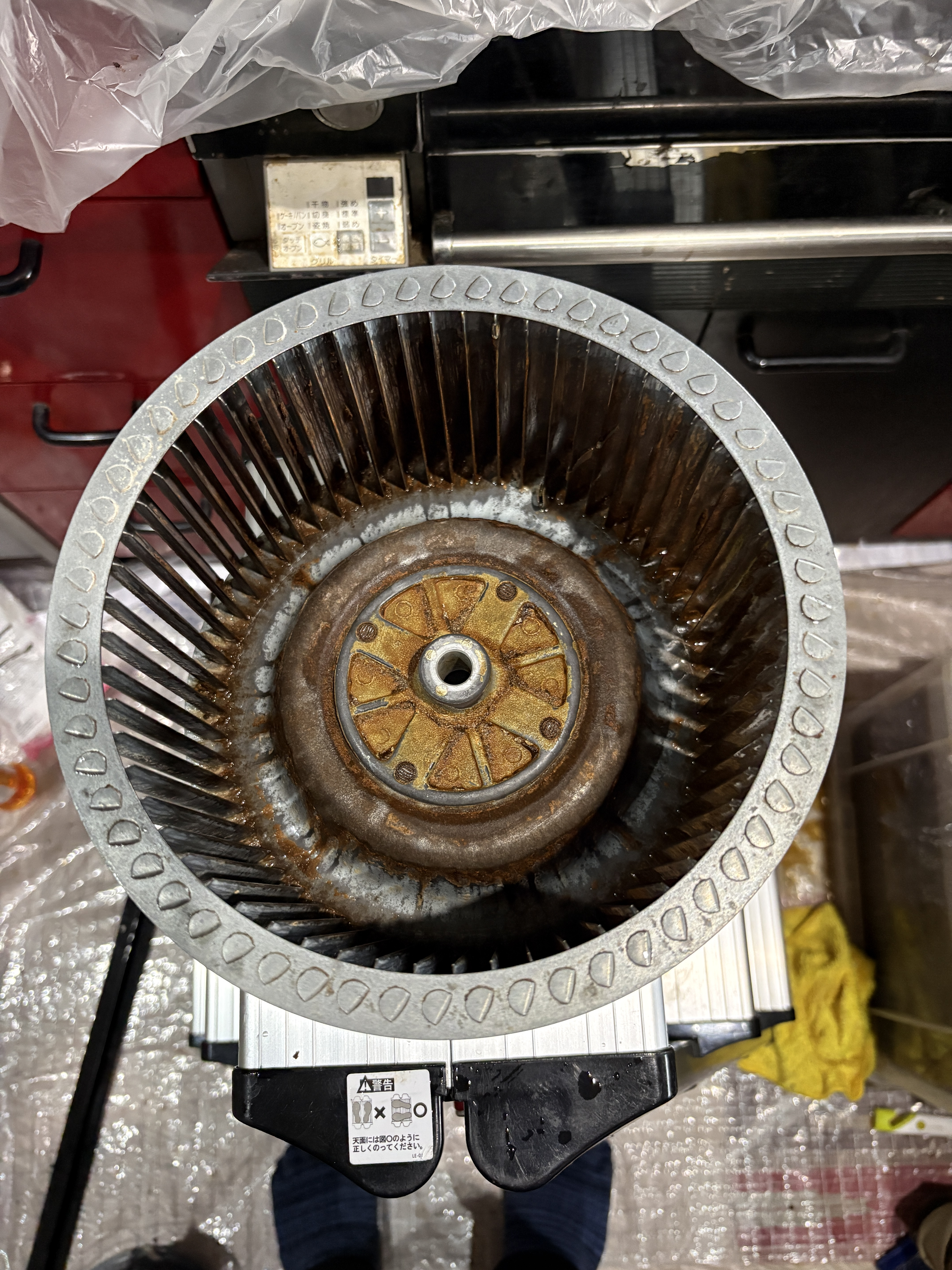 神奈川県海老名市のレンジフードクリーニングの作業後2