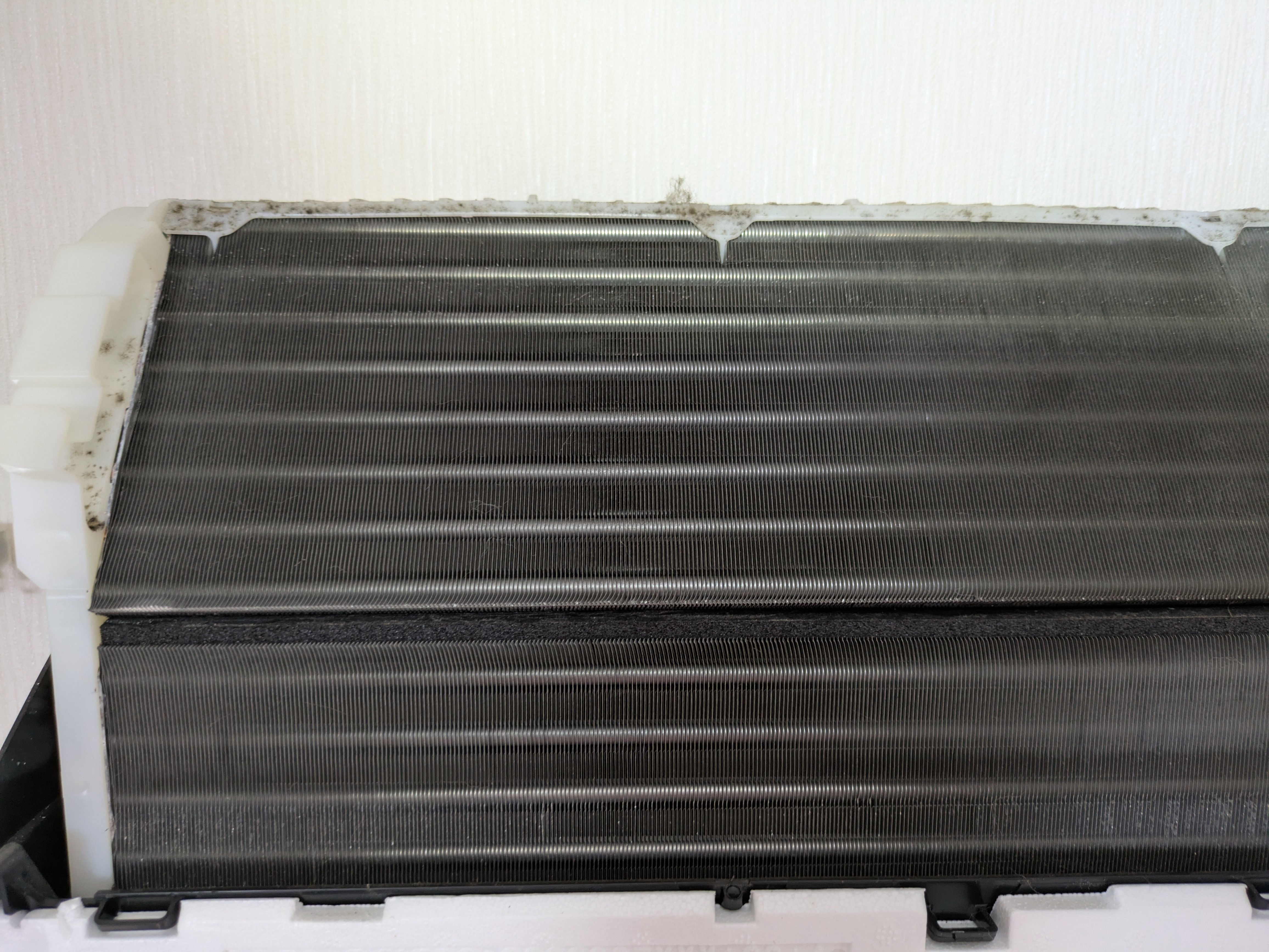 埼玉県さいたま市岩槻区本丸の壁掛けエアコンの作業前3