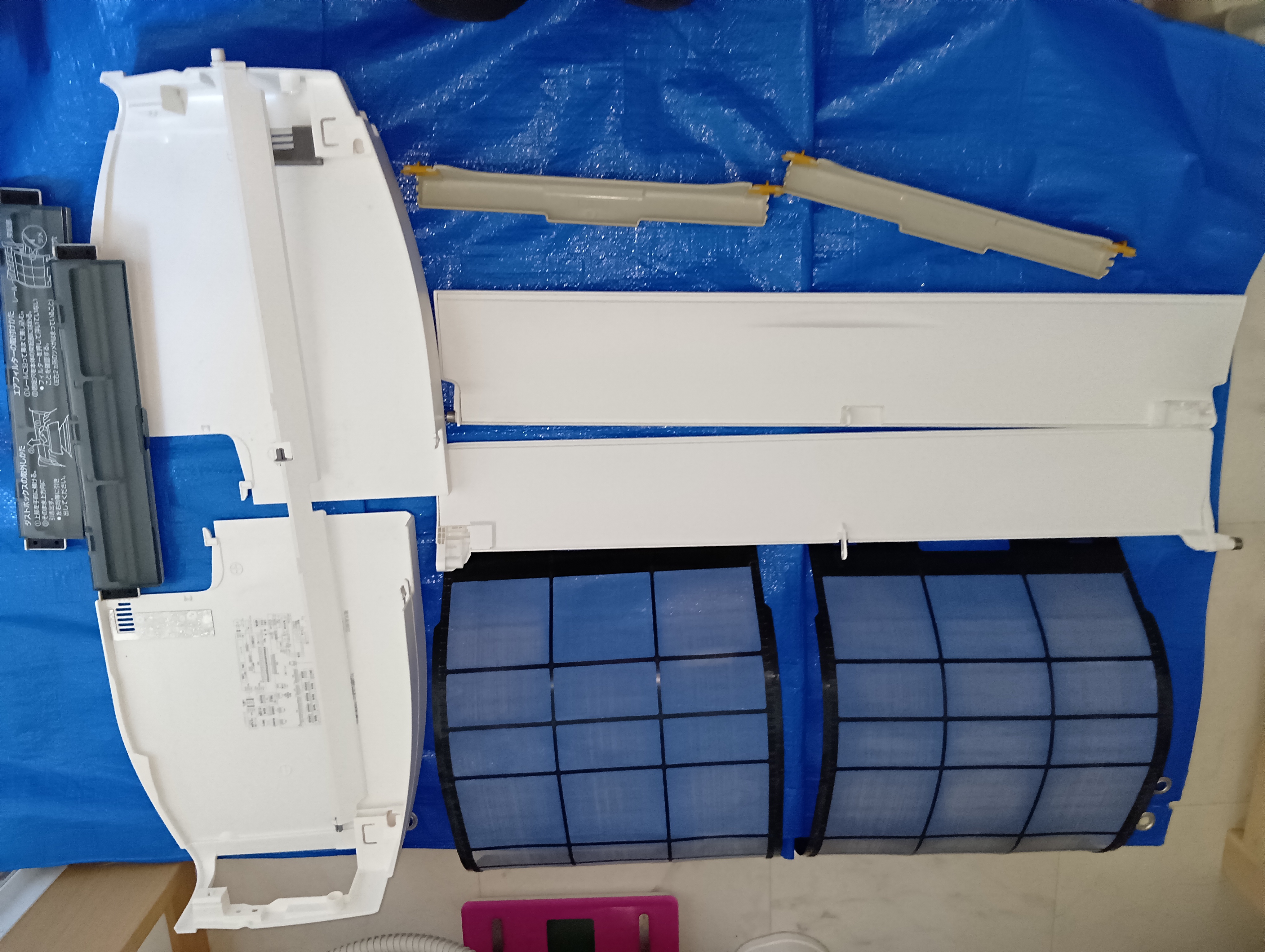 福島県いわき市のお掃除機能付きエアコンの作業前2