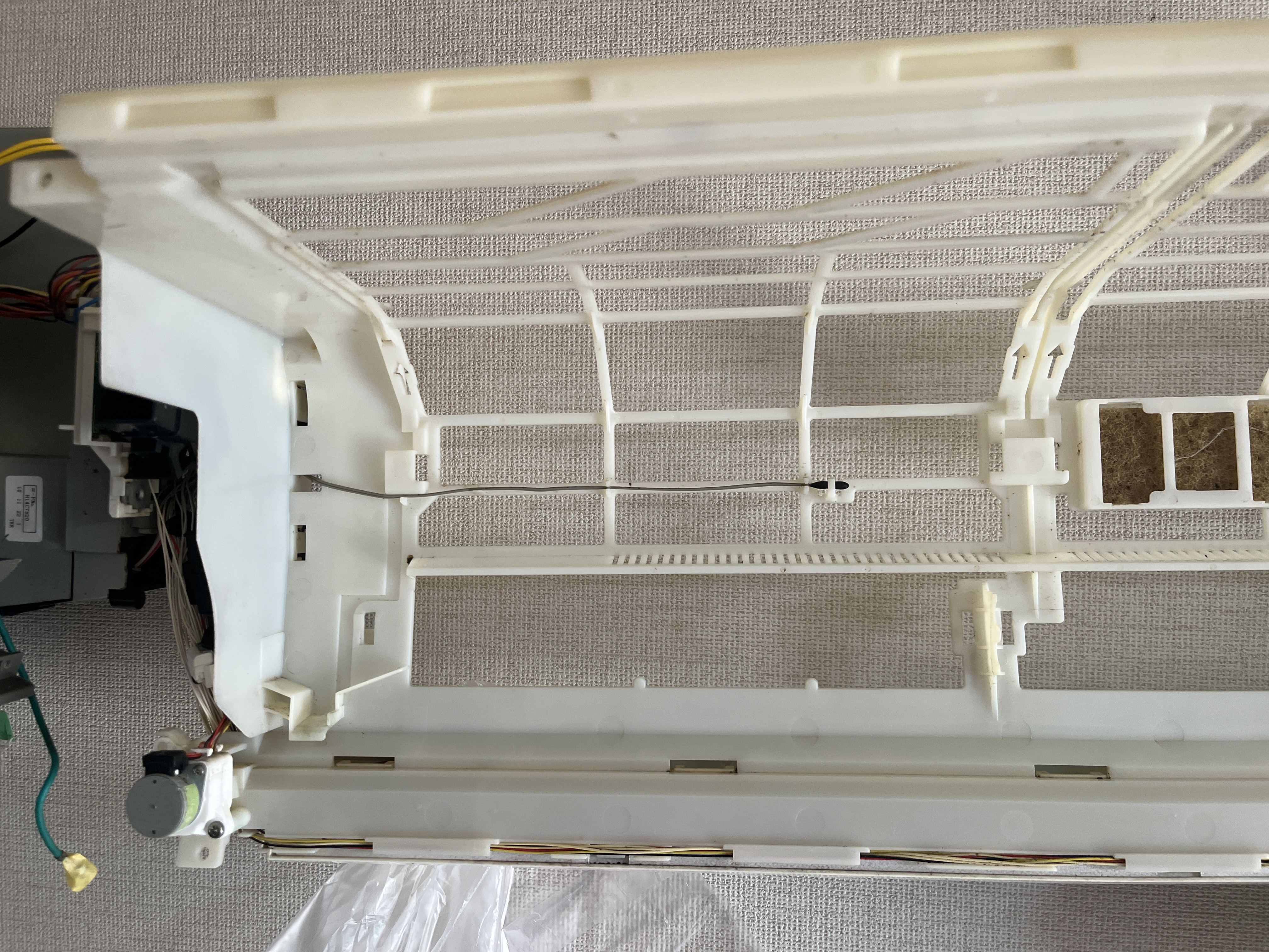 愛知県蒲郡市のお掃除機能付きエアコンの作業後3