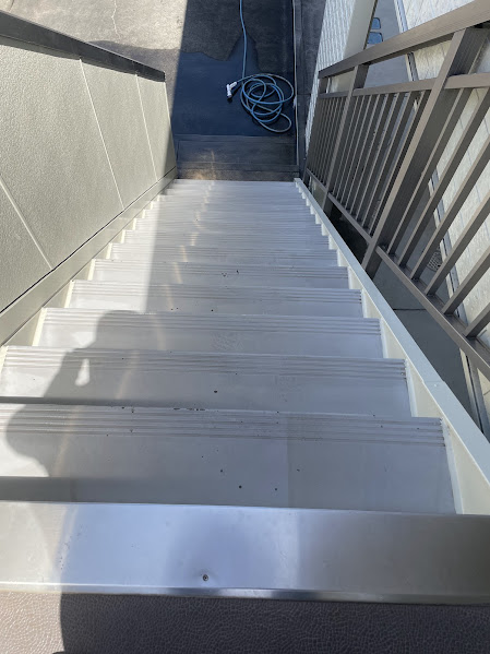 愛知県豊田市竜神町のビル・マンション共用部清掃の作業後2