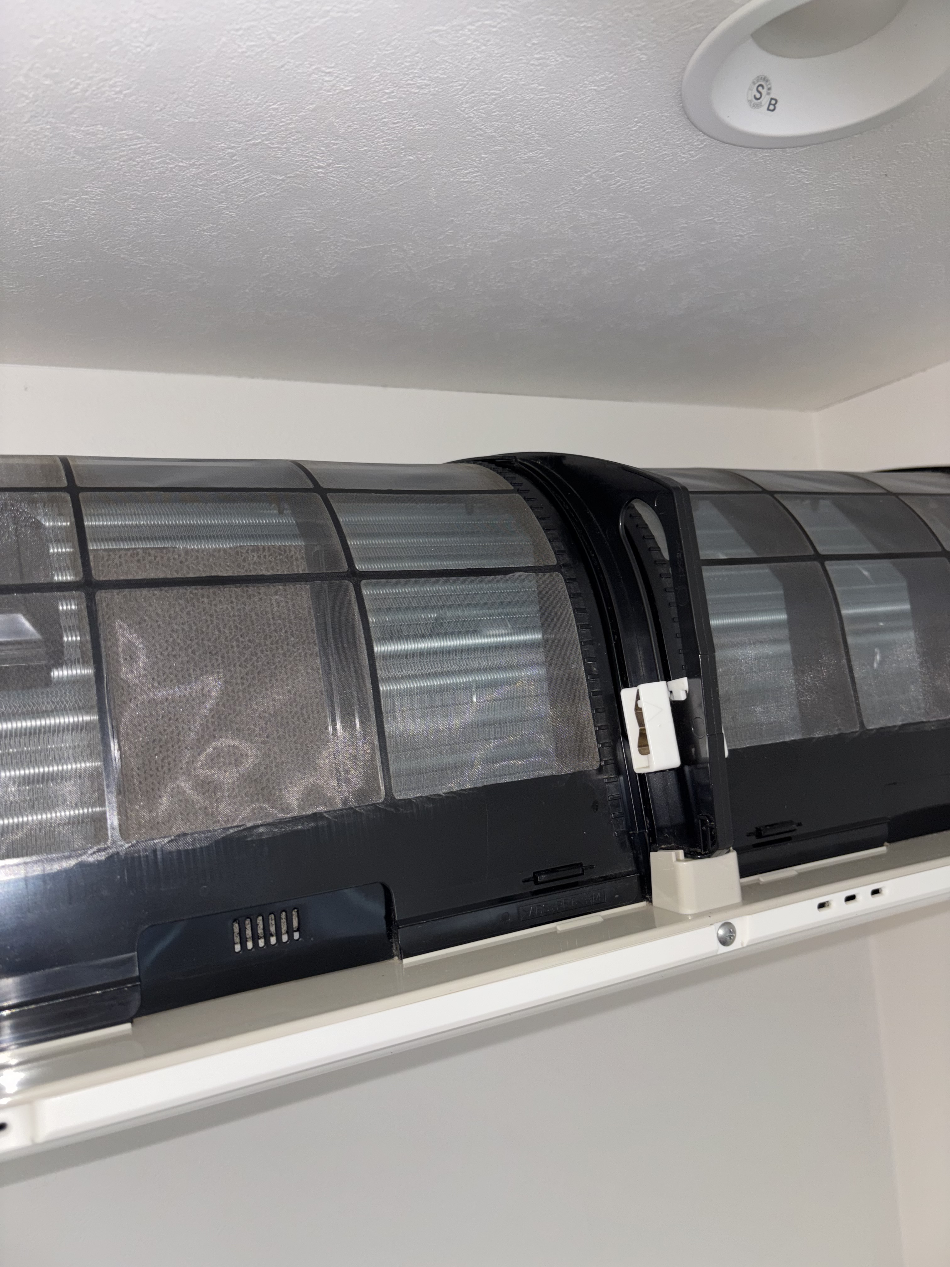 神奈川県藤沢市の壁掛けエアコンの作業後3