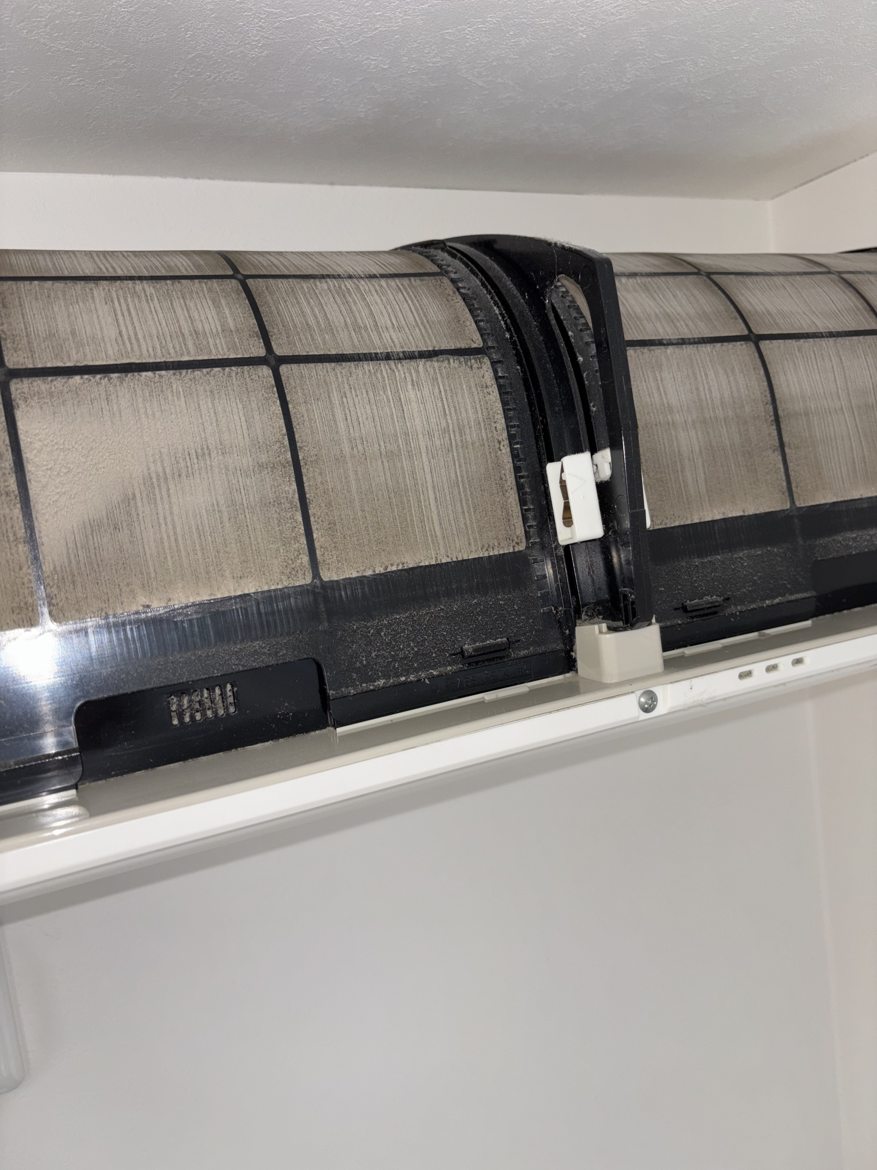 神奈川県藤沢市の壁掛けエアコンの作業前3