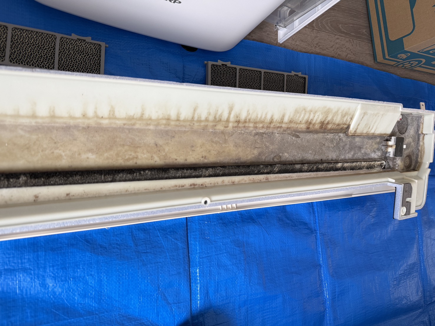 東京都豊島区東池袋の家庭用天井埋め込みエアコンの作業前1