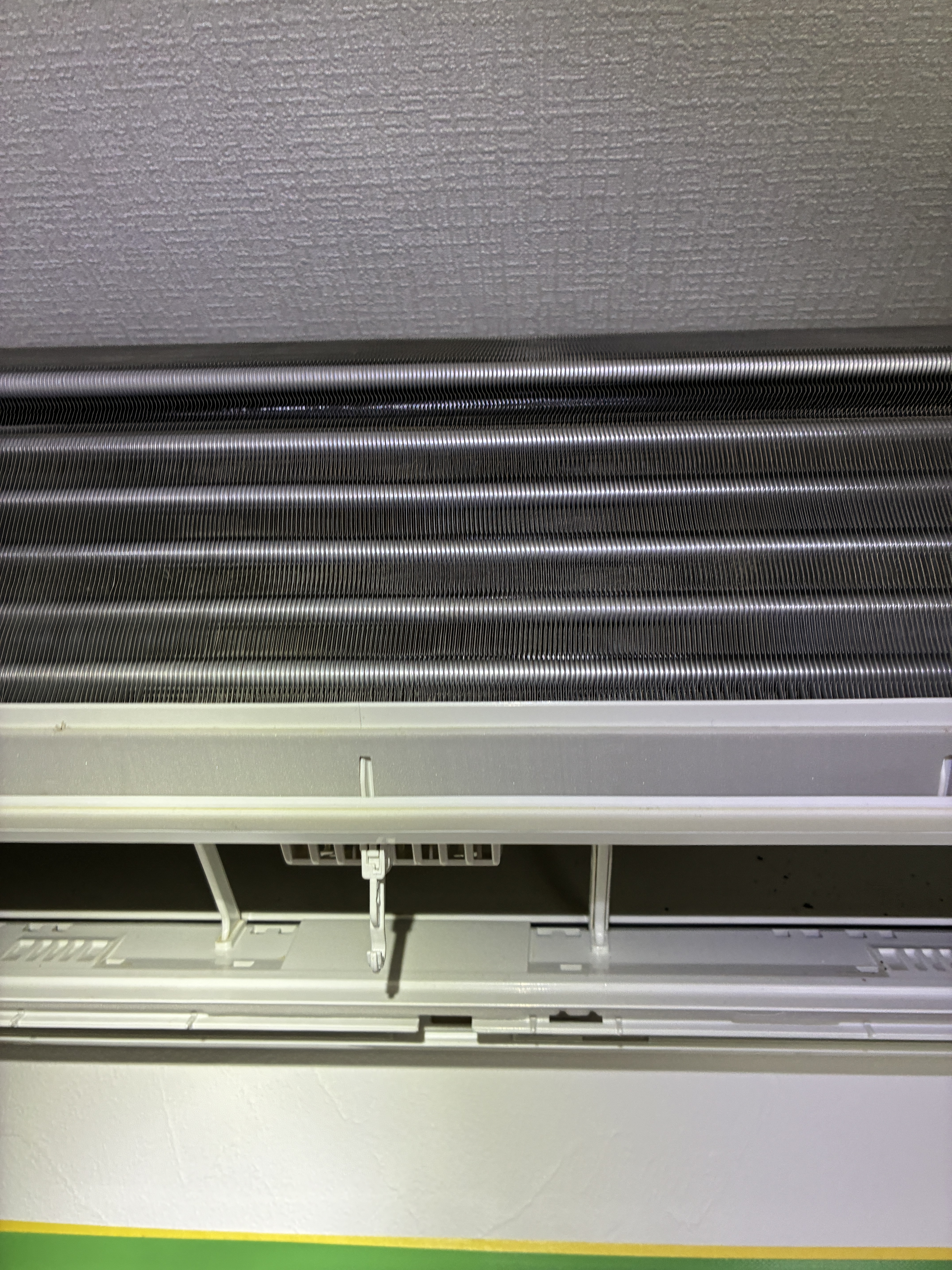 大阪府吹田市の壁掛けエアコンの作業前3