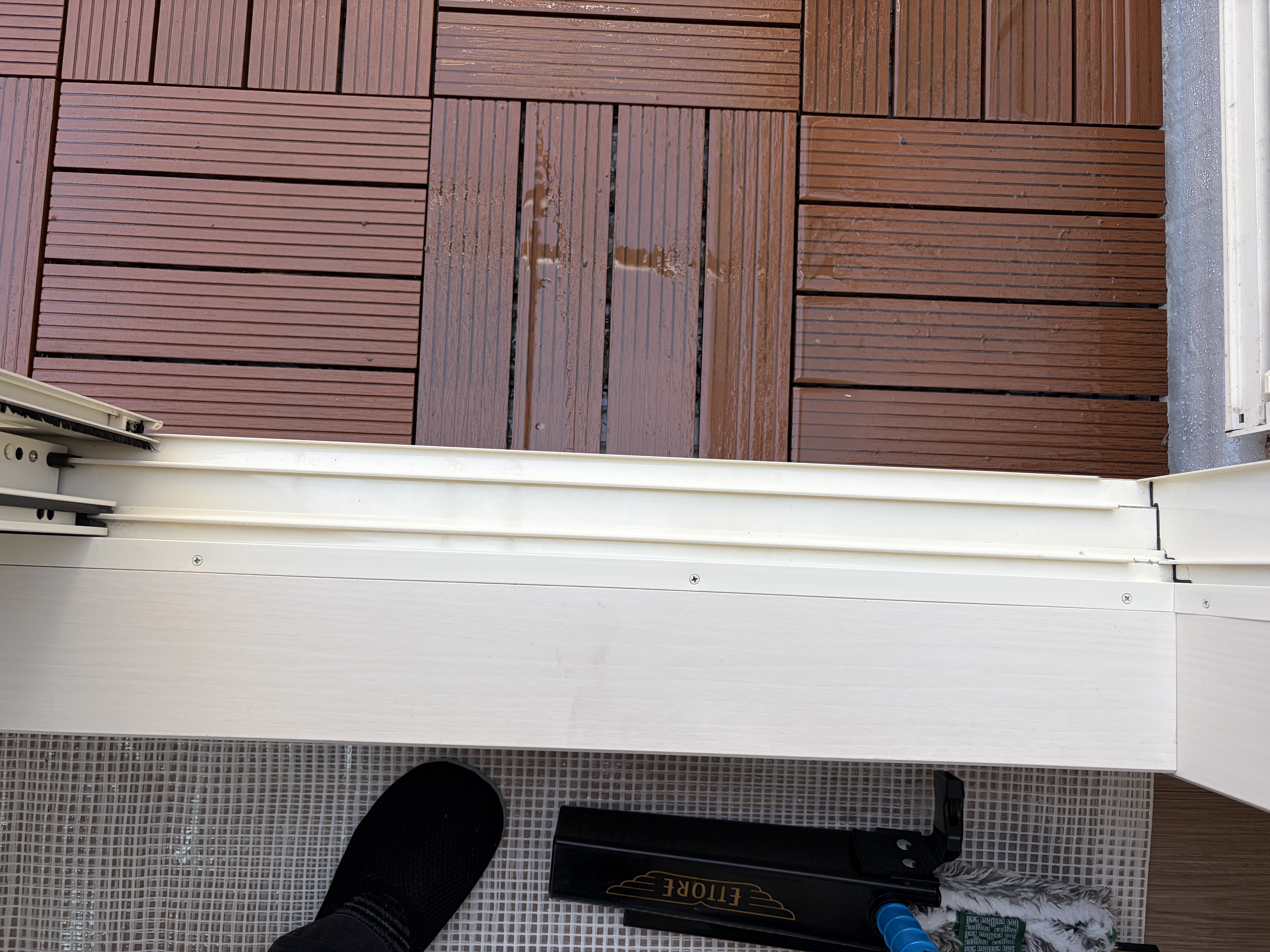 兵庫県川西市大和西の窓ガラス・サッシクリーニングの作業後3