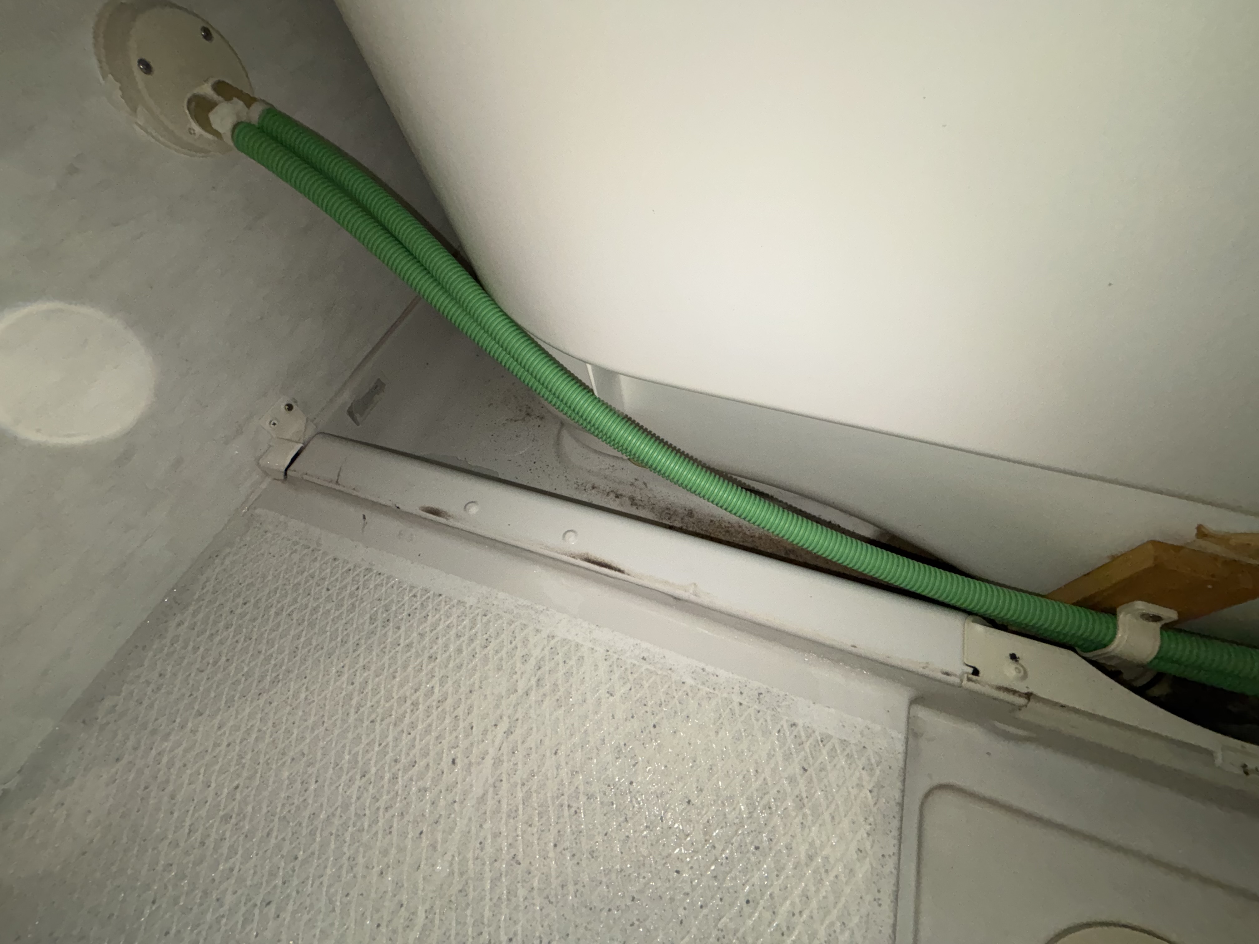 埼玉県さいたま市南区の浴室・お風呂クリーニングの作業前2