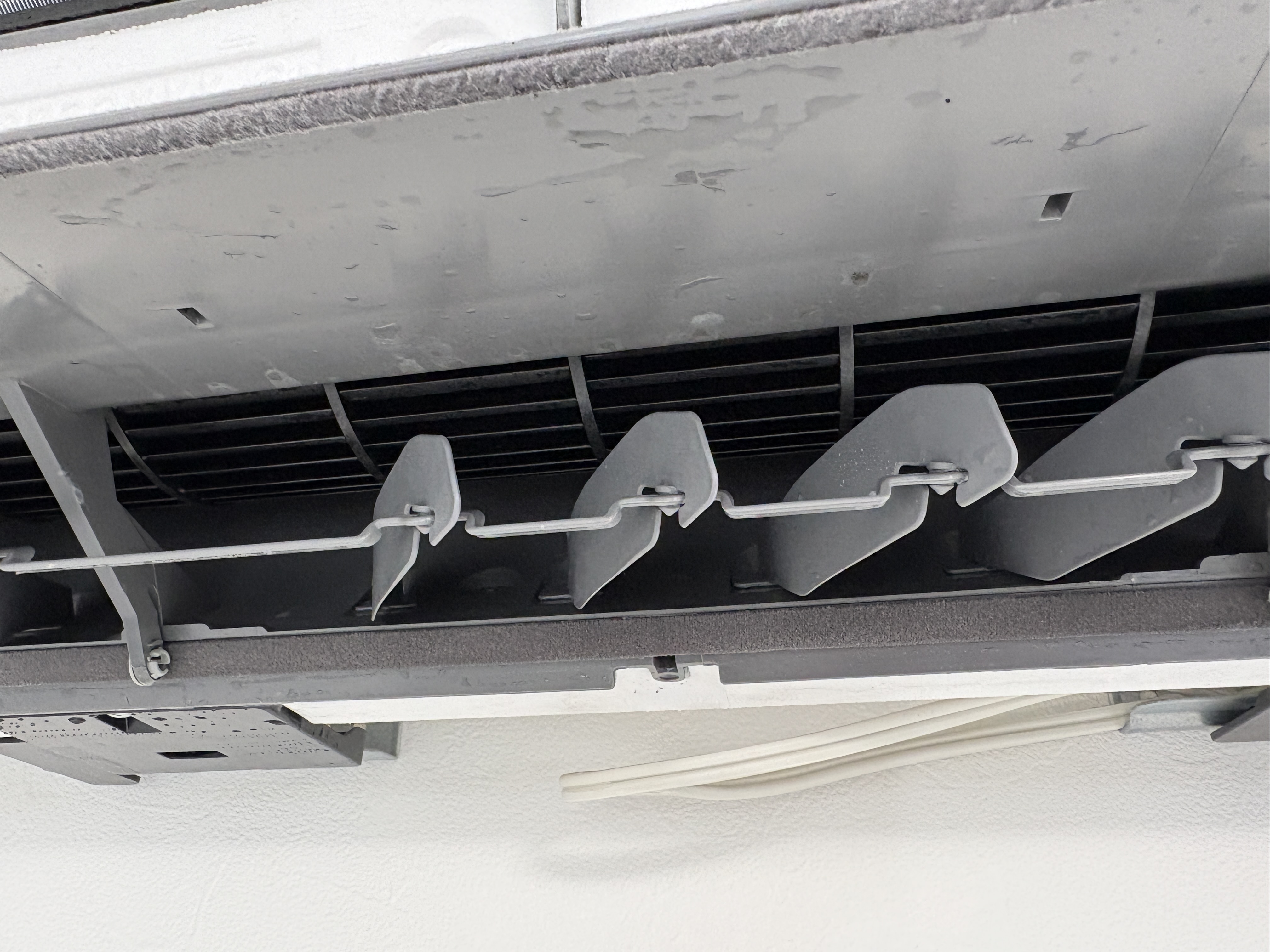 神奈川県厚木市のお掃除機能付きエアコンの作業後1