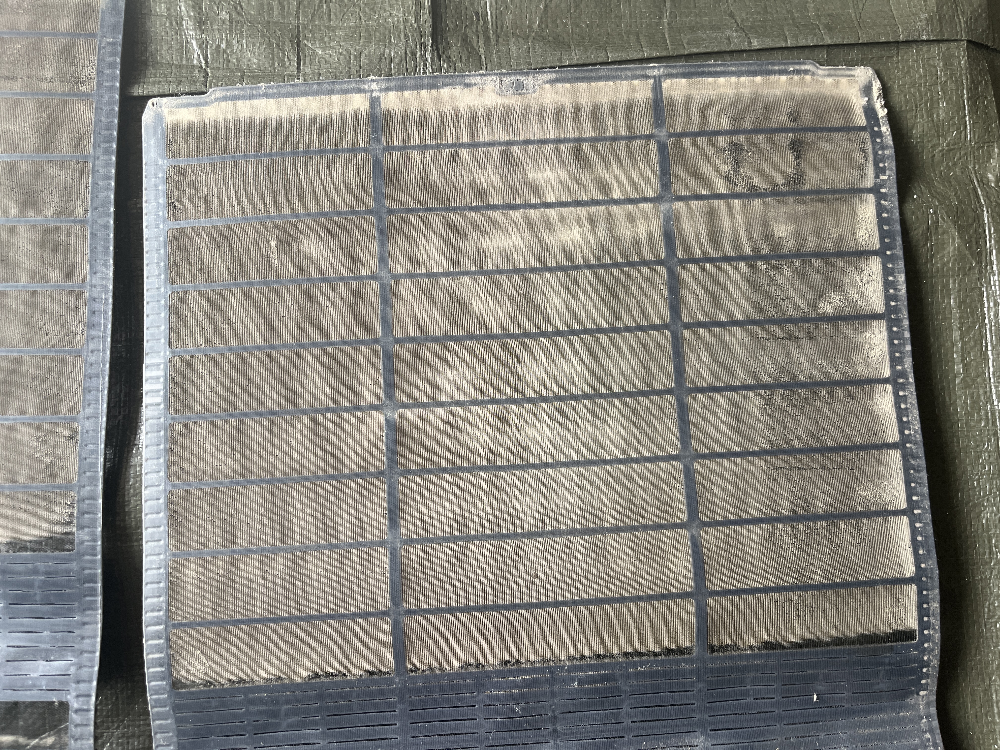 愛知県豊川市のお掃除機能付きエアコンの作業前2