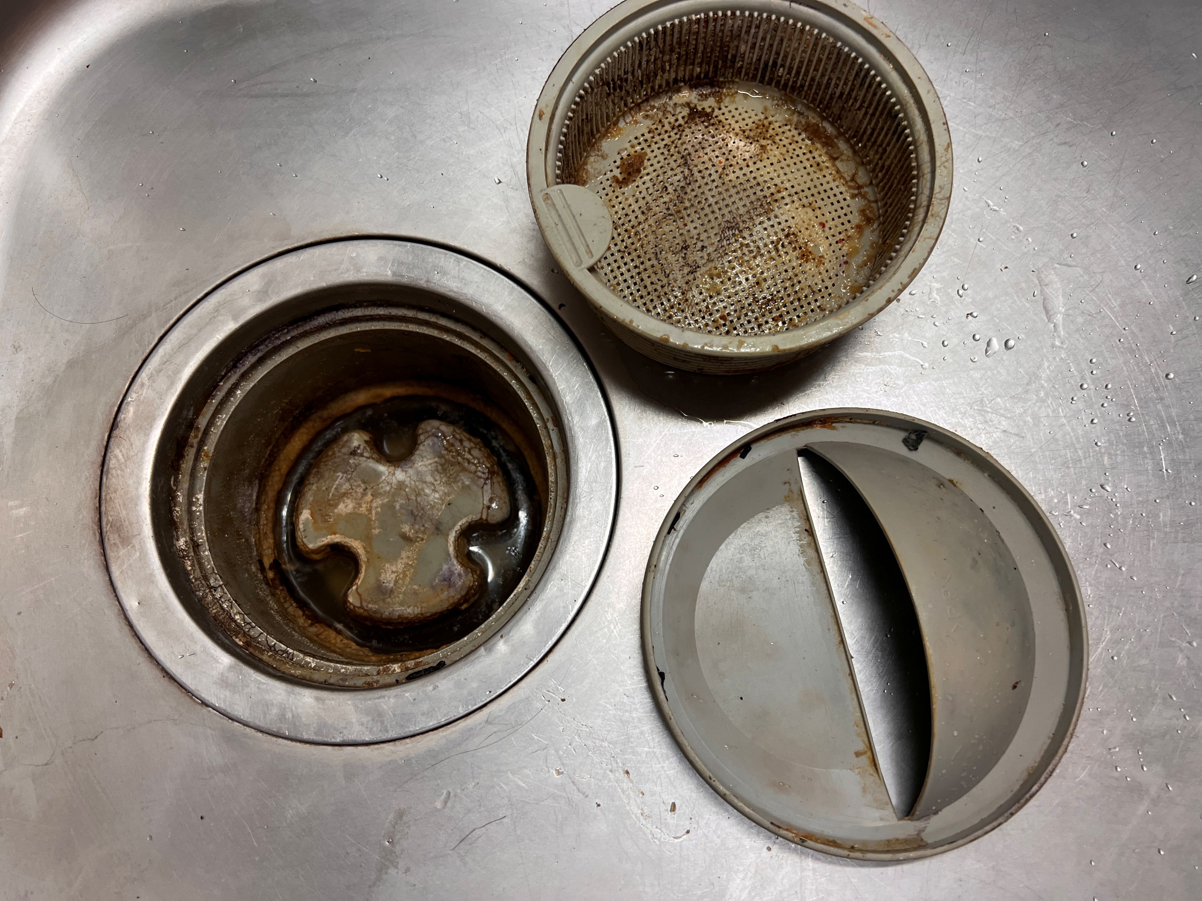 静岡県掛川市の賃貸住宅退去後の原状回復クリーニングの作業前1