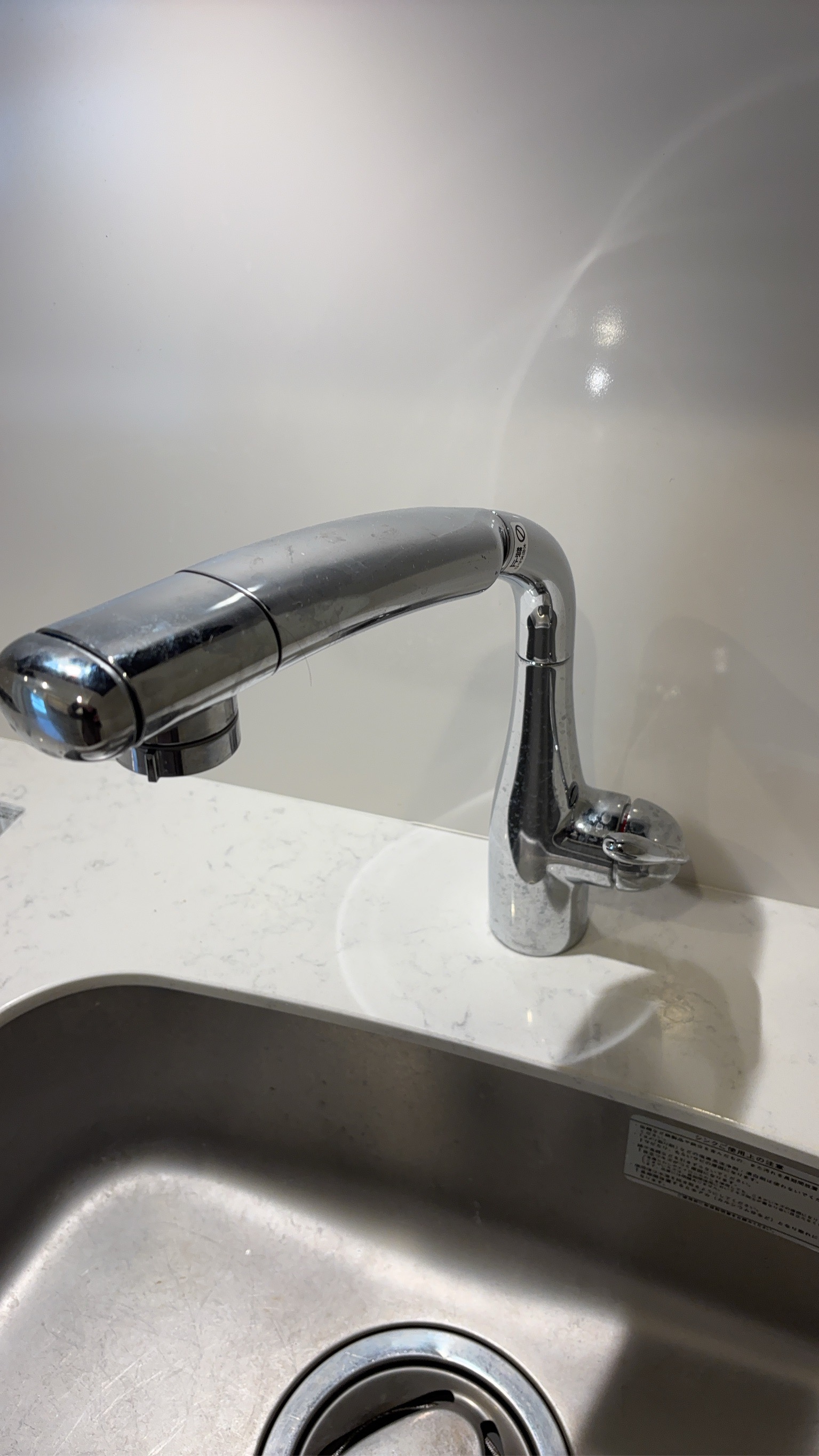 千葉県千葉市花見川区のキッチンクリーニングの作業前2