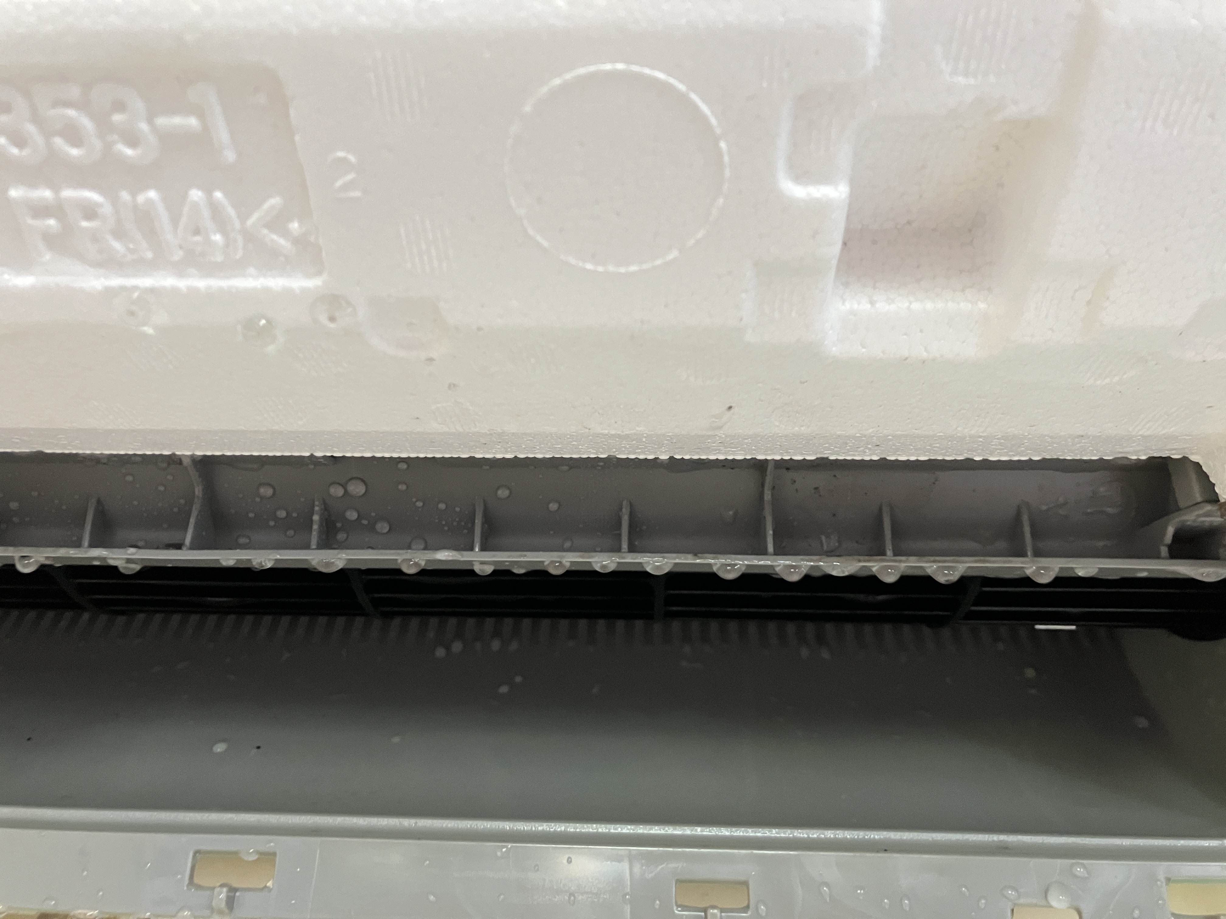 宮城県仙台市泉区のお掃除機能付きエアコンの作業後1