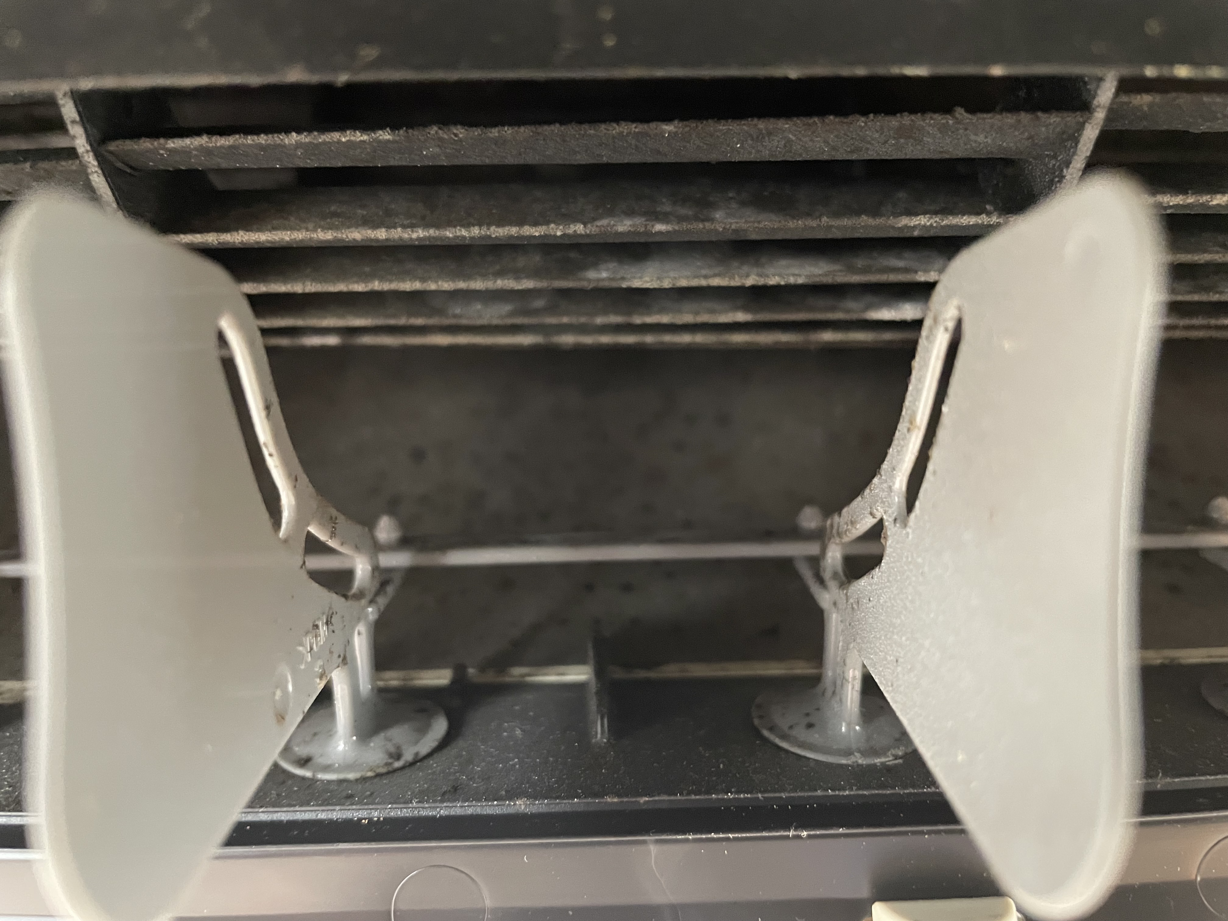 千葉県市川市妙典のお掃除機能付きエアコンの作業前1